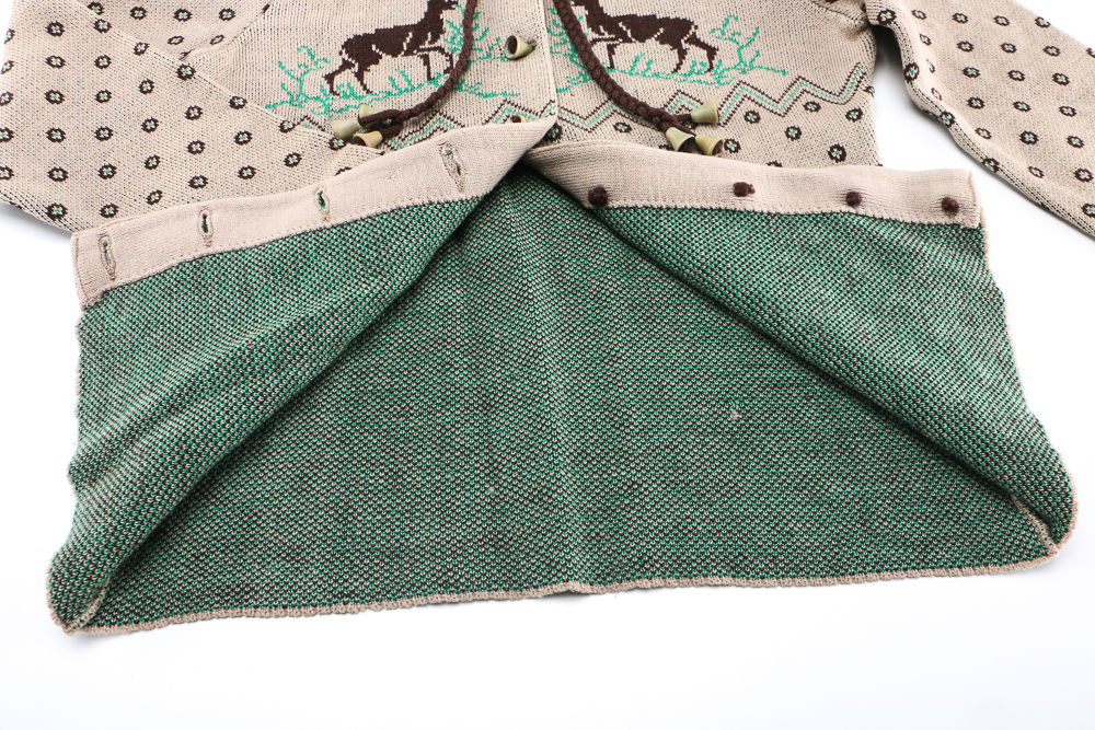 Women's Vintage Cardigan with Deer Motif