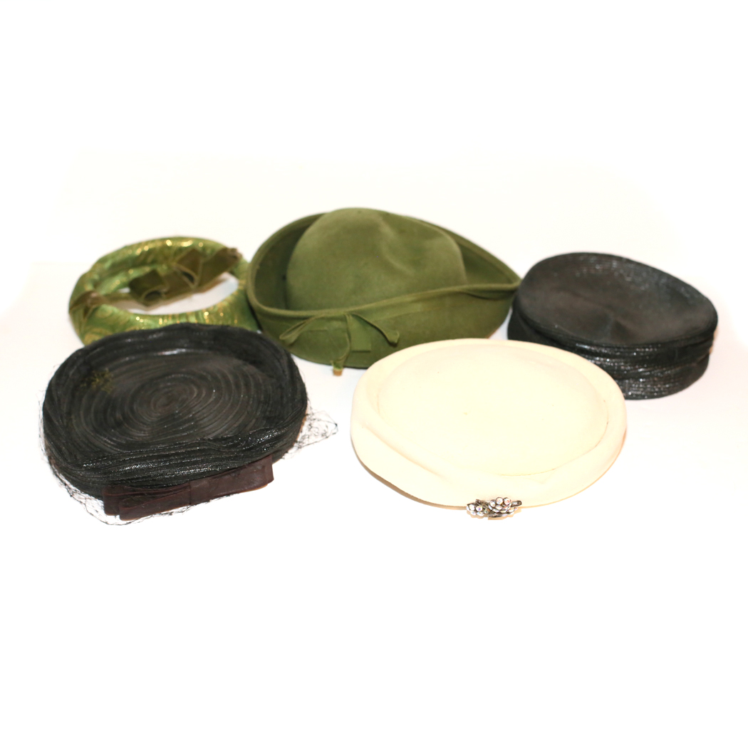 Large Assortment of Vintage Women's Hats