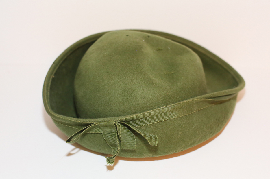 Large Assortment of Vintage Women's Hats