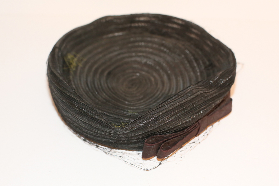 Large Assortment of Vintage Women's Hats