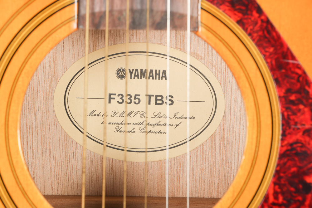 Yamaha F335 Acoustic Guitar With Case