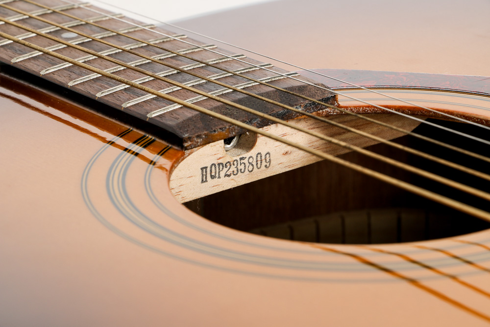 Yamaha F335 Acoustic Guitar With Case