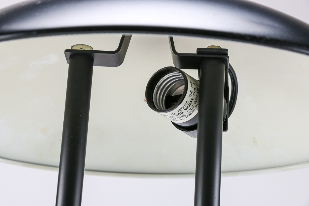 Black Metal Desk Lamp