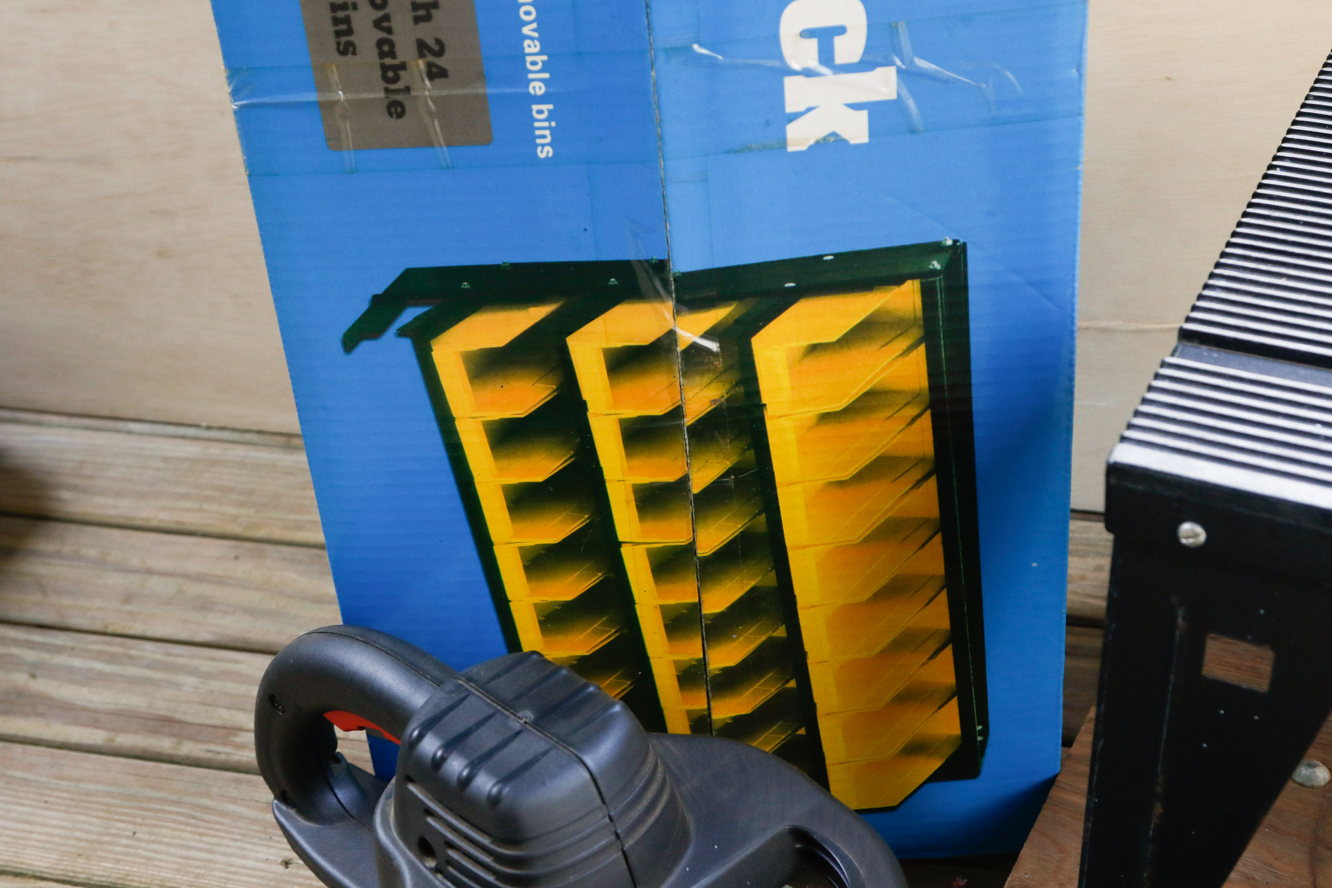 Craftsman Router Table with Buffer, Drill and Rack