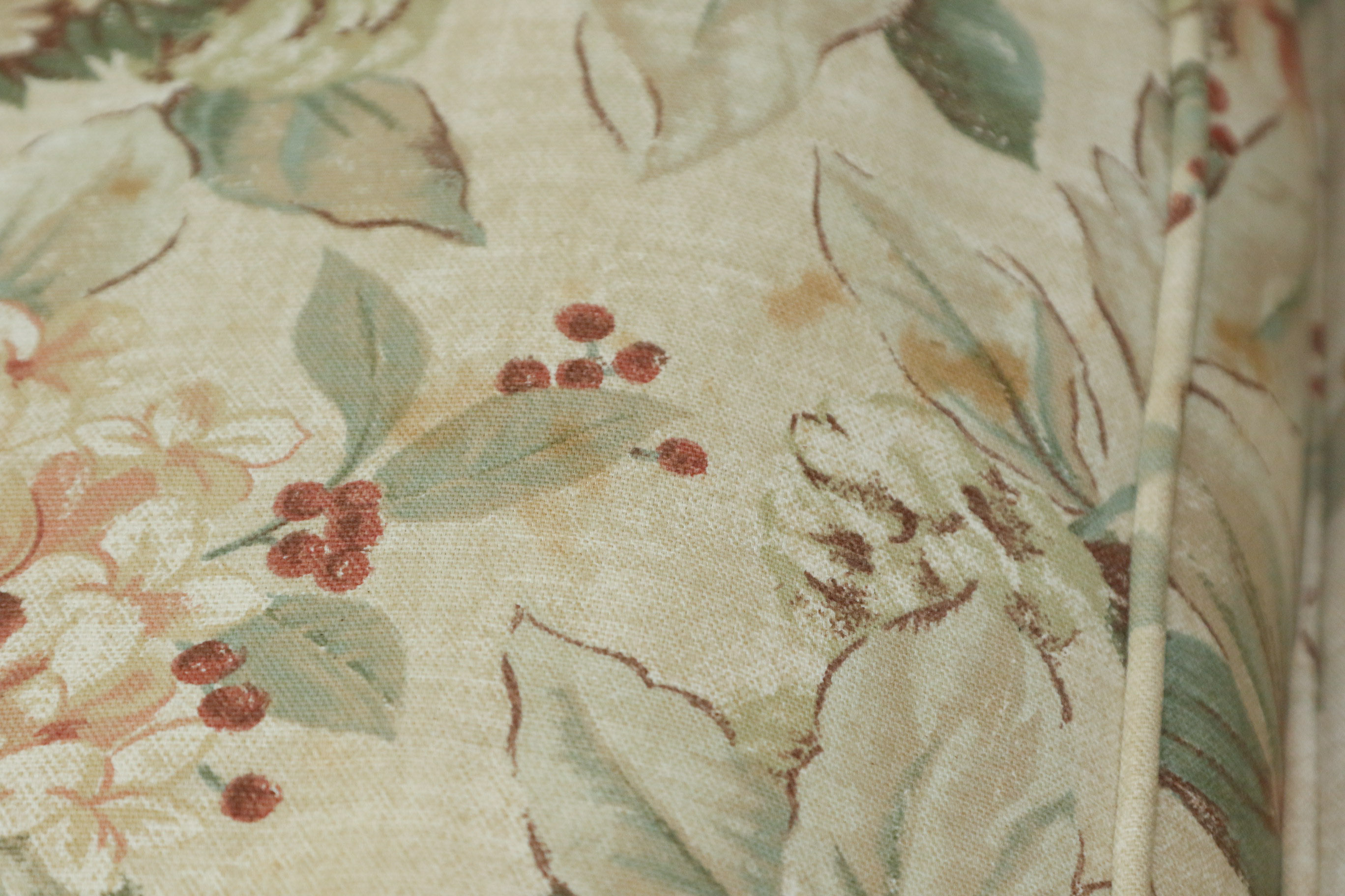 Ellis Home Furnishings Convertible Sleeper Chair