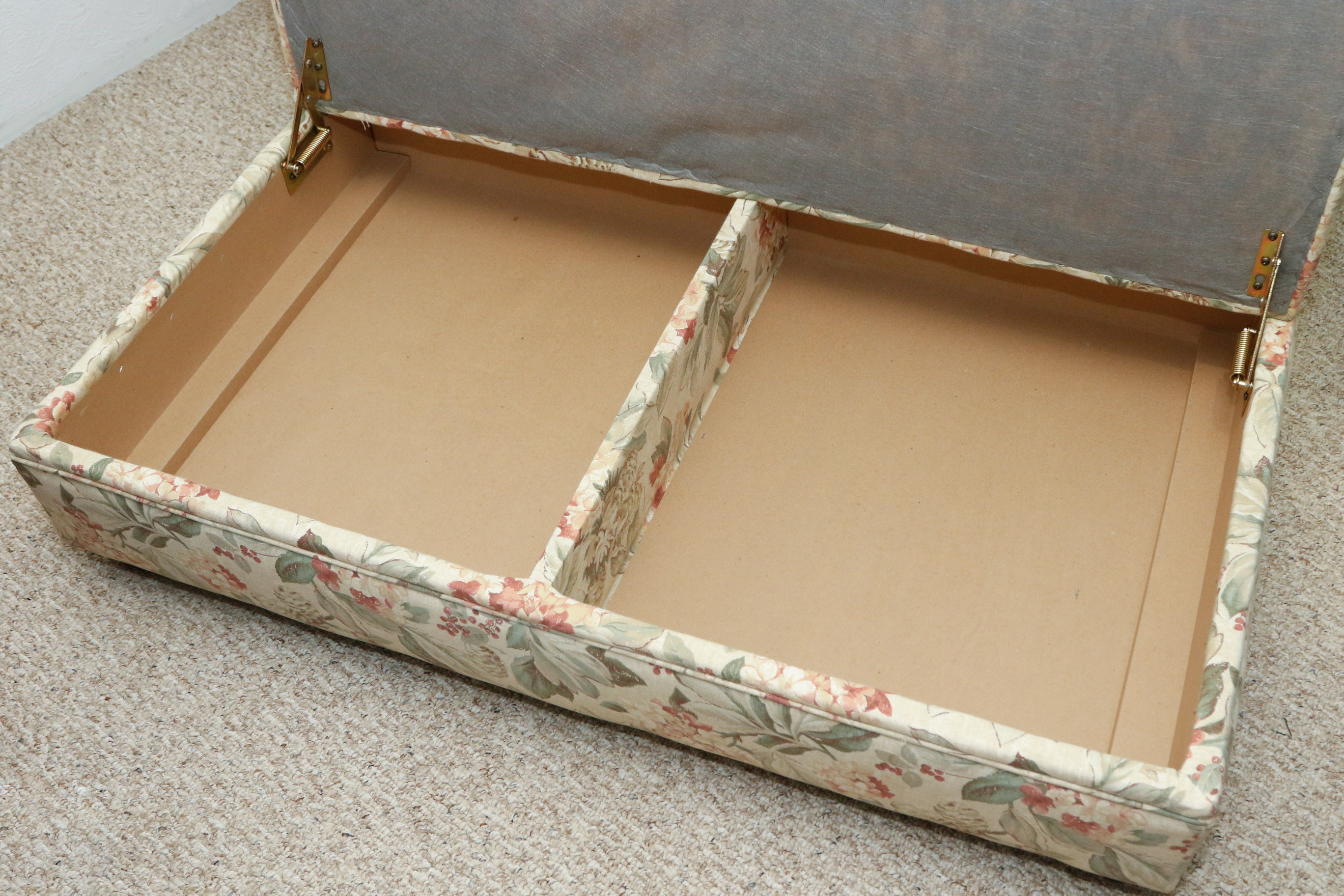 Ellis Home Furnishings Convertible Sleeper Chair