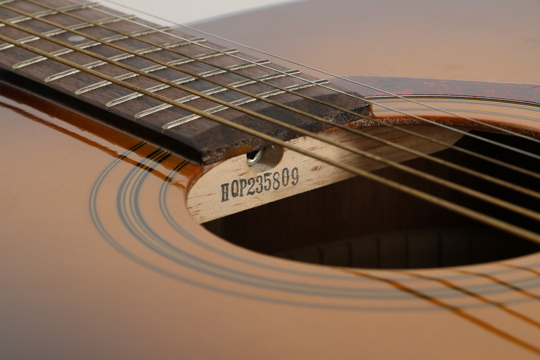 Yamaha F335 Acoustic Guitar With Case