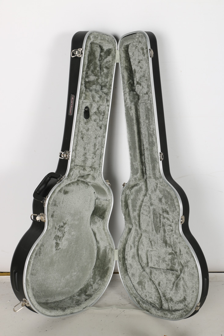 Yamaha F335 Acoustic Guitar With Case