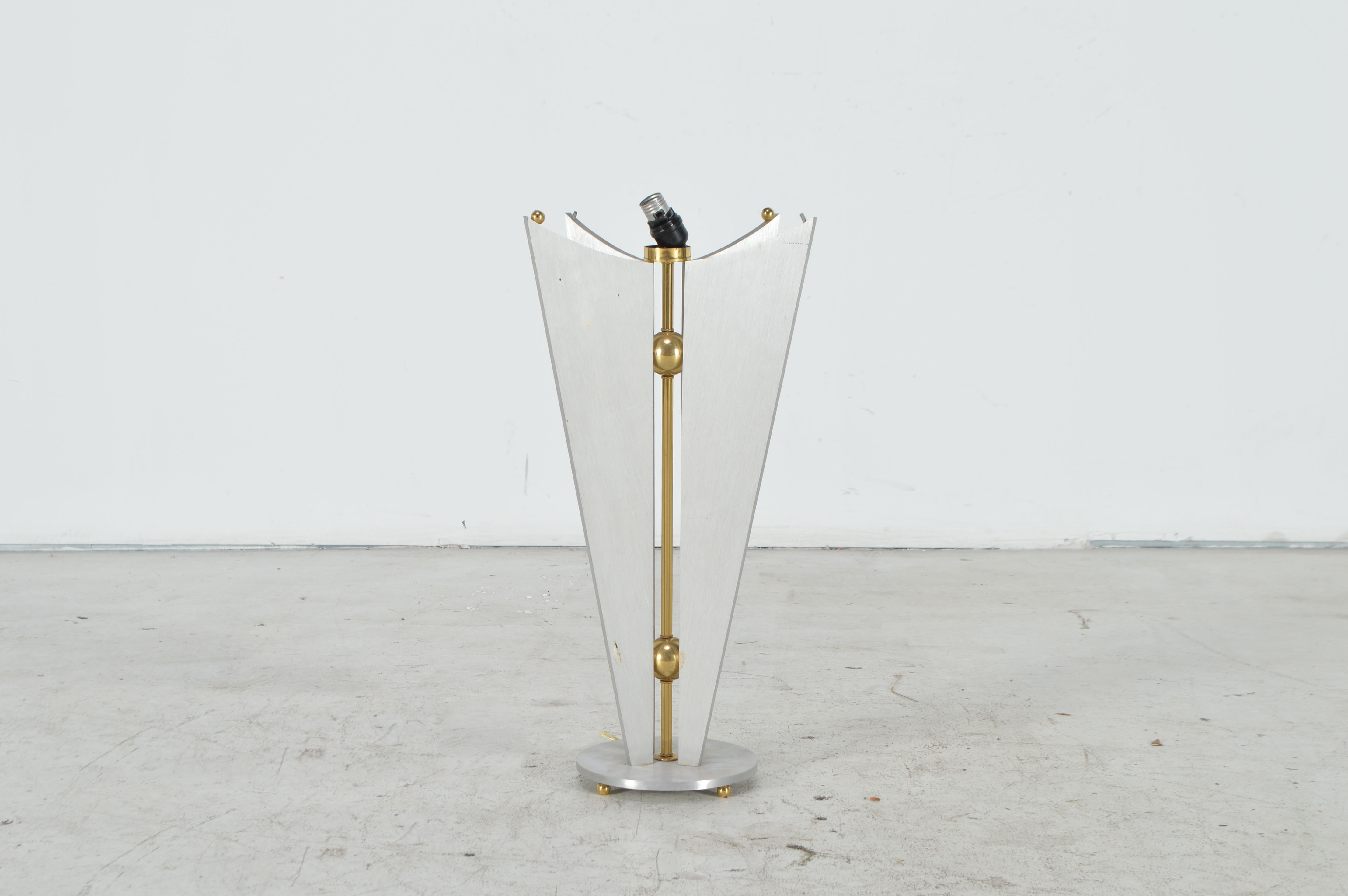 Modern Metal Table Lamps