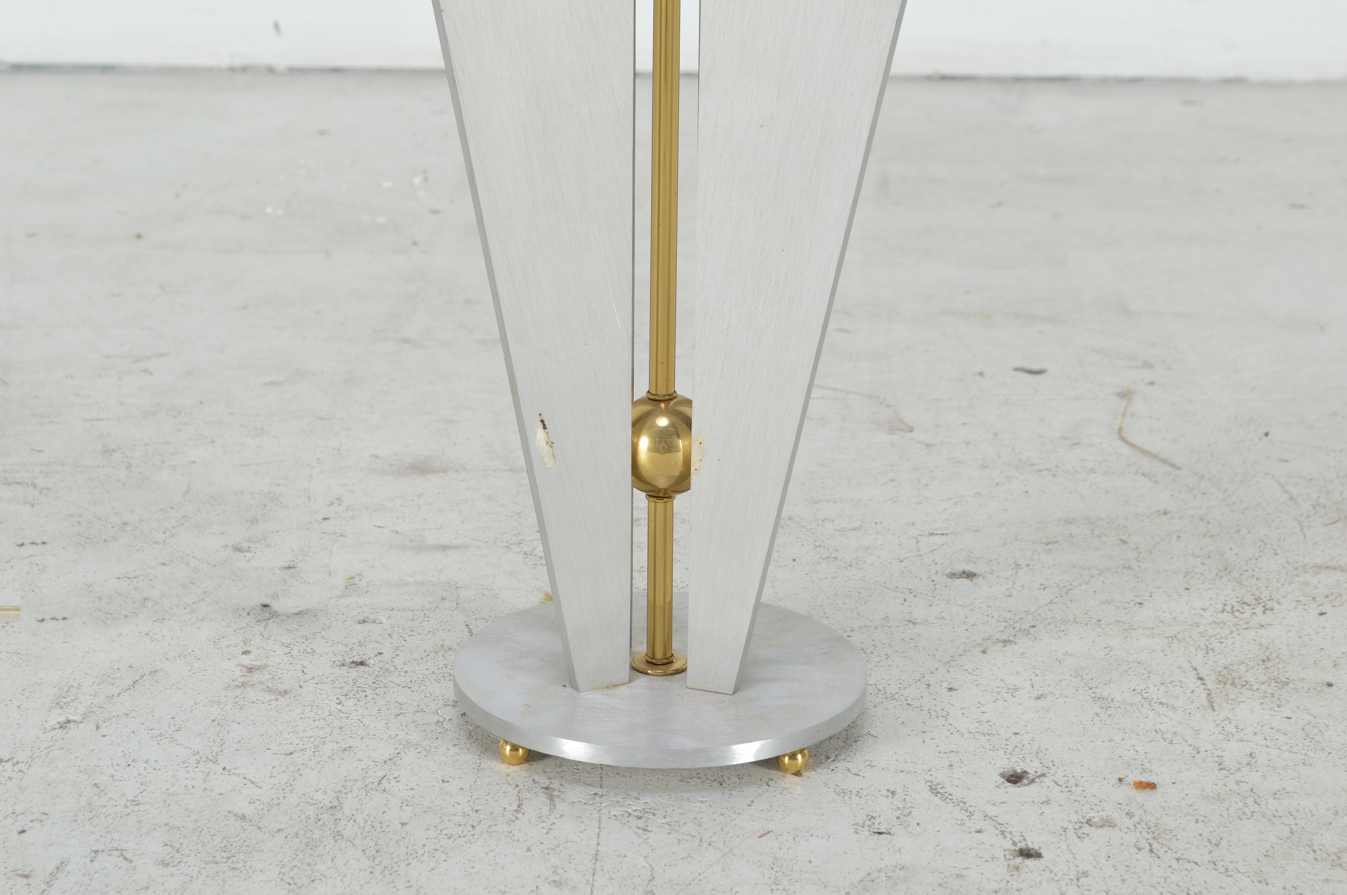 Modern Metal Table Lamps
