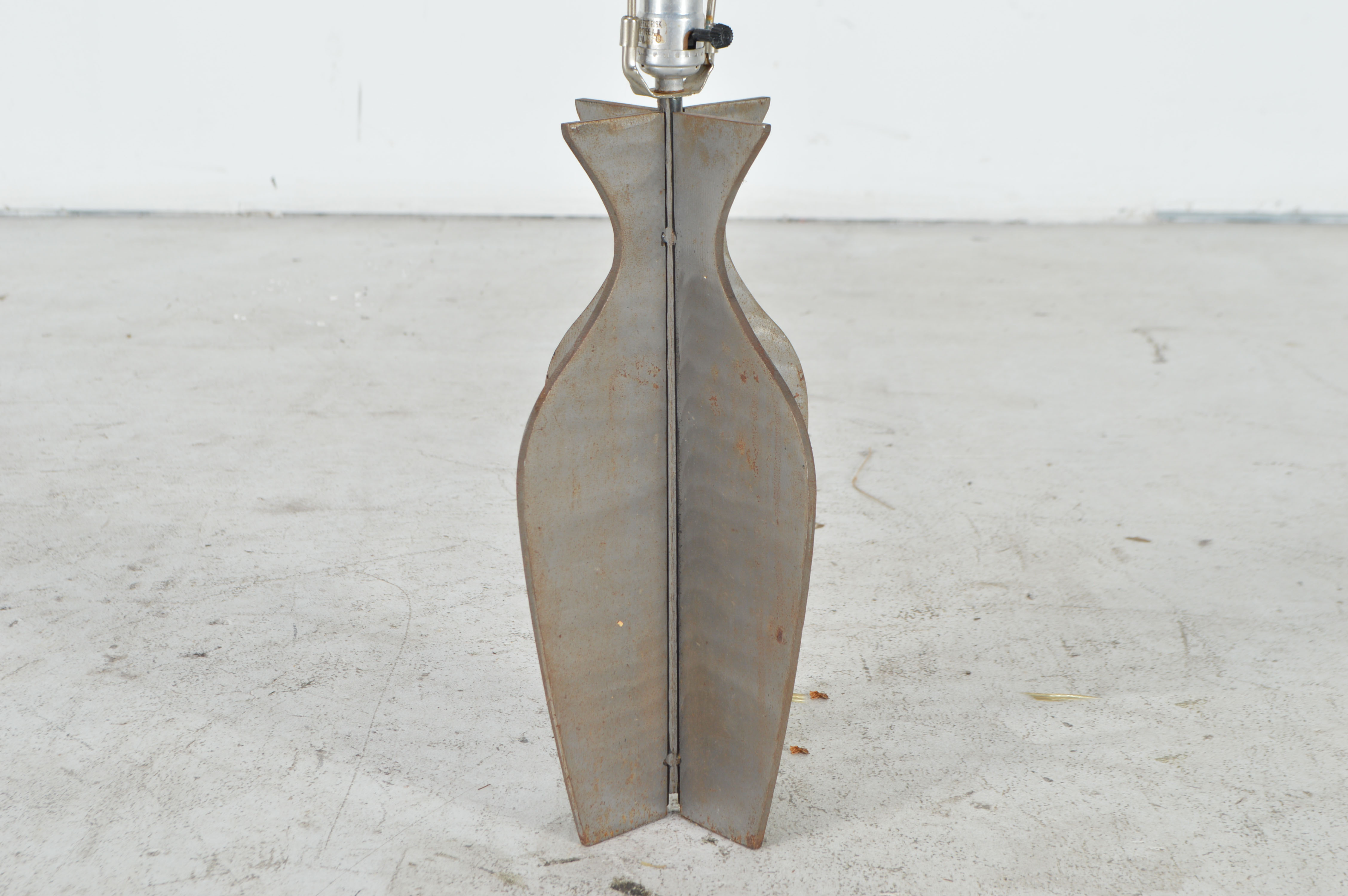 Modern Metal Table Lamps