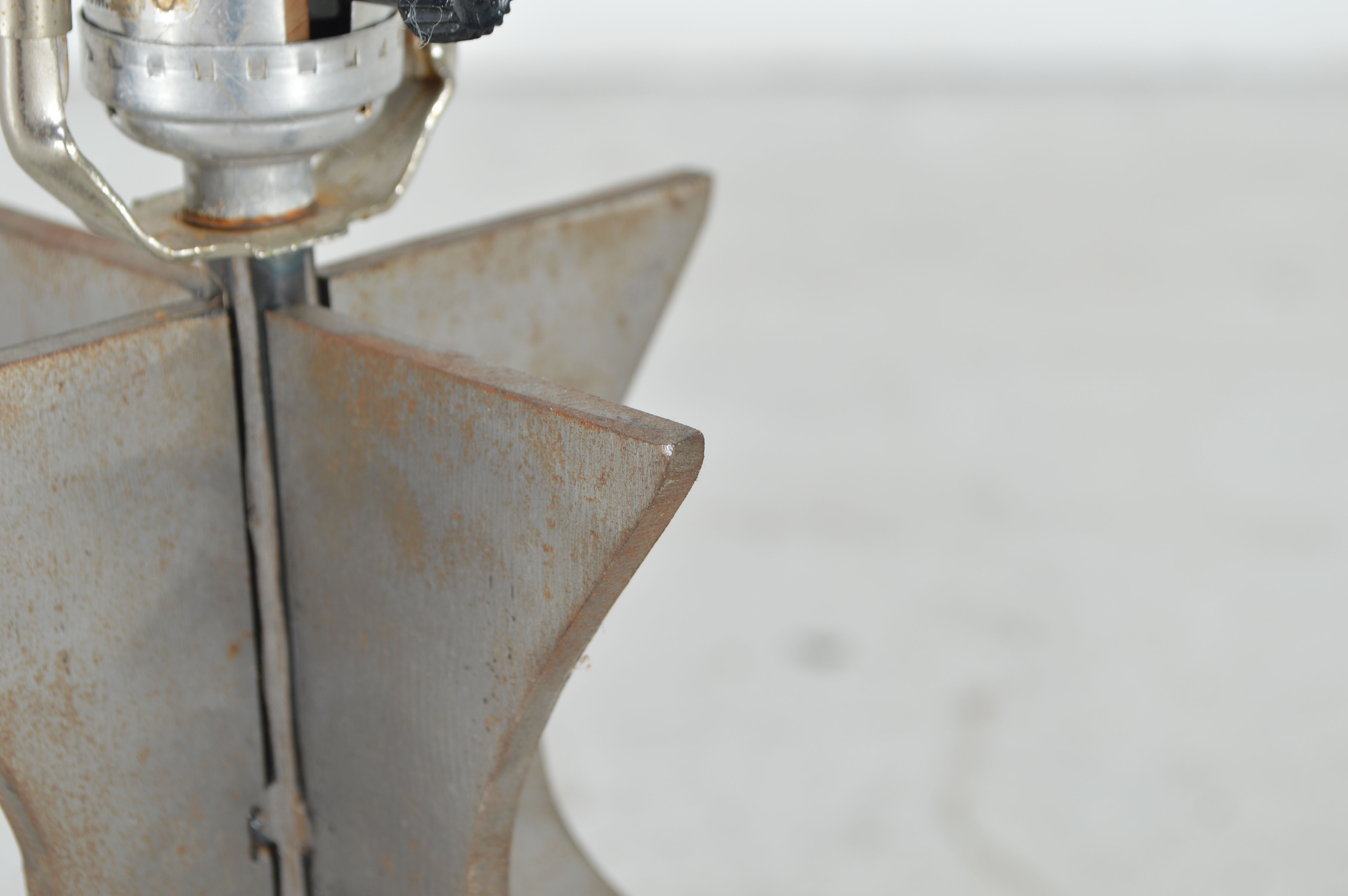 Modern Metal Table Lamps