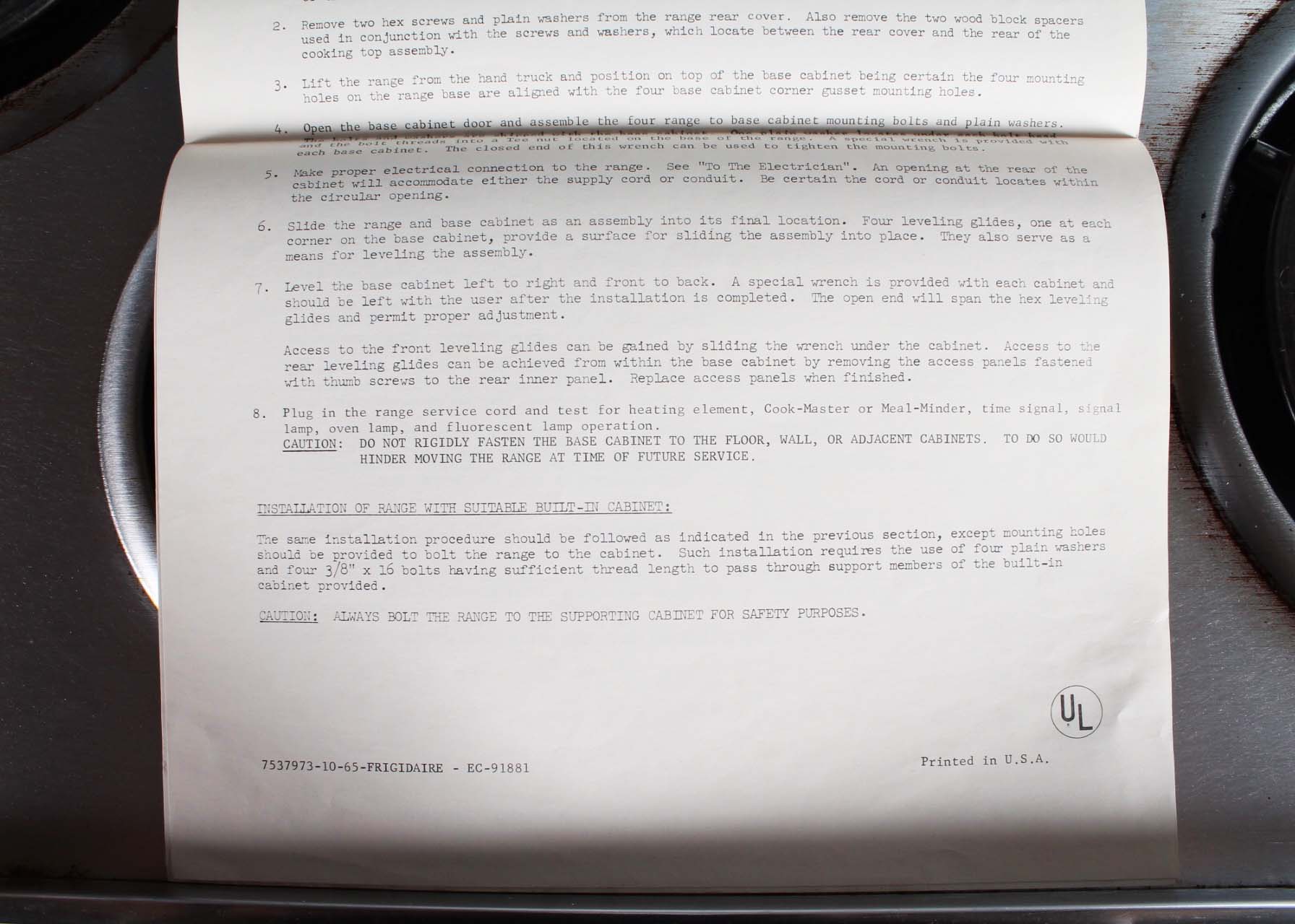 Vintage 1960's Frigidaire Flair Range