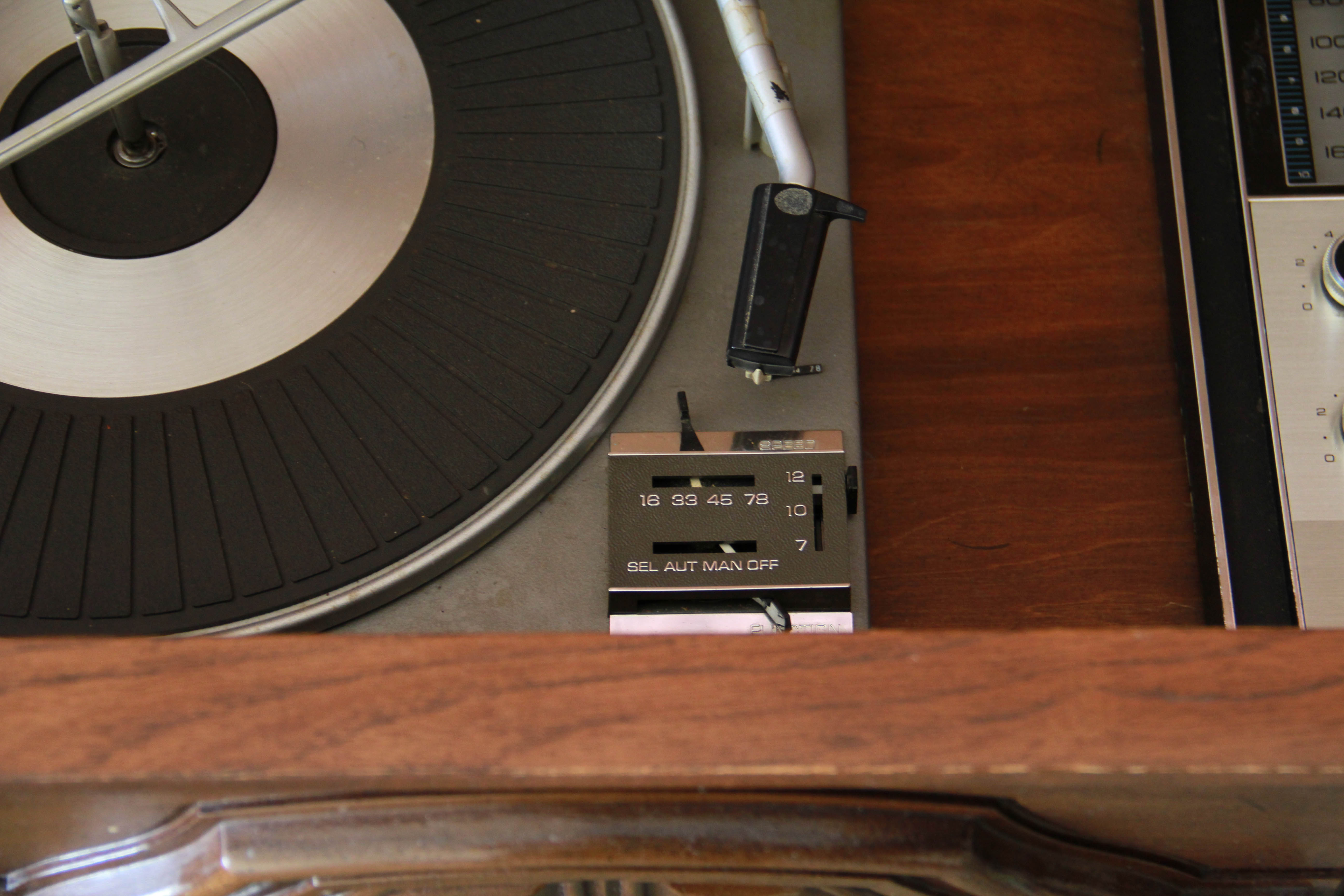 Vintage RCA Hi-Fi Stereo in Cabinet