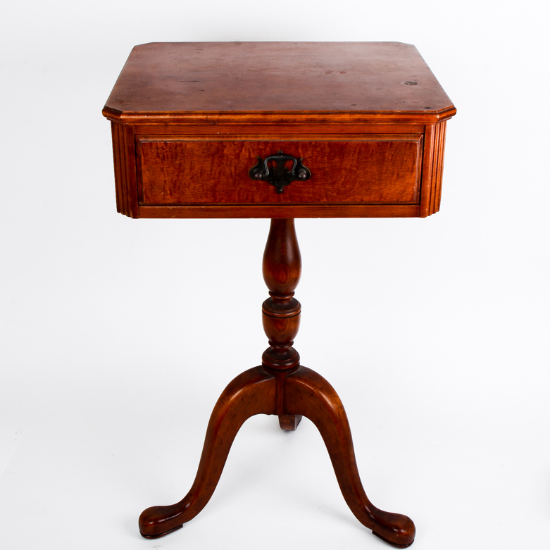 Mahogany Pedestal Table