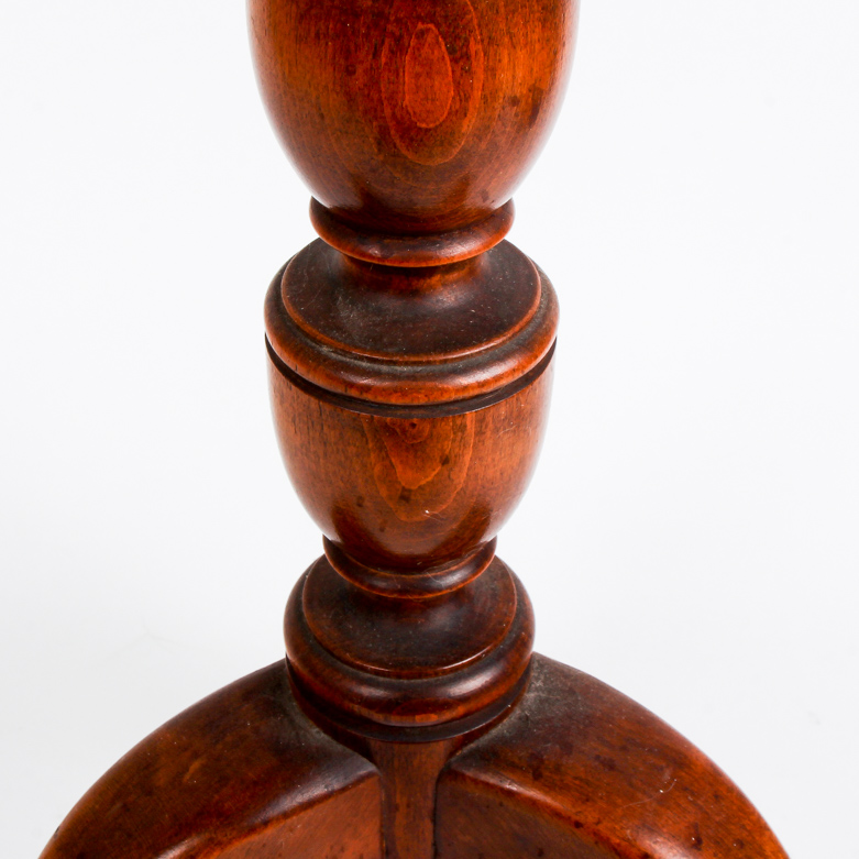 Mahogany Pedestal Table