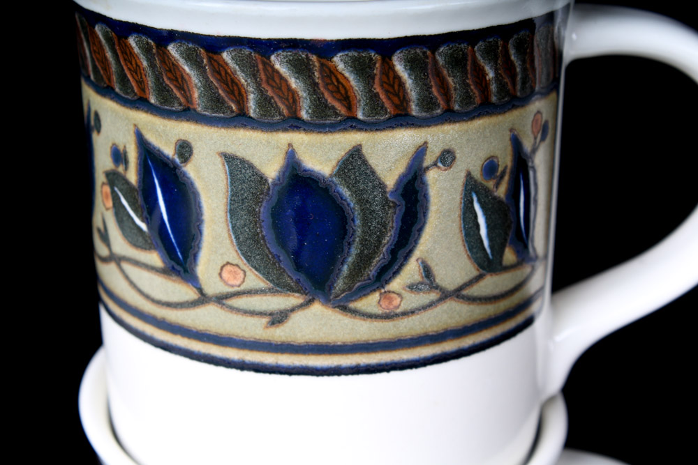 Mikasa Intaglio "Arabella" Casual Dinnerware