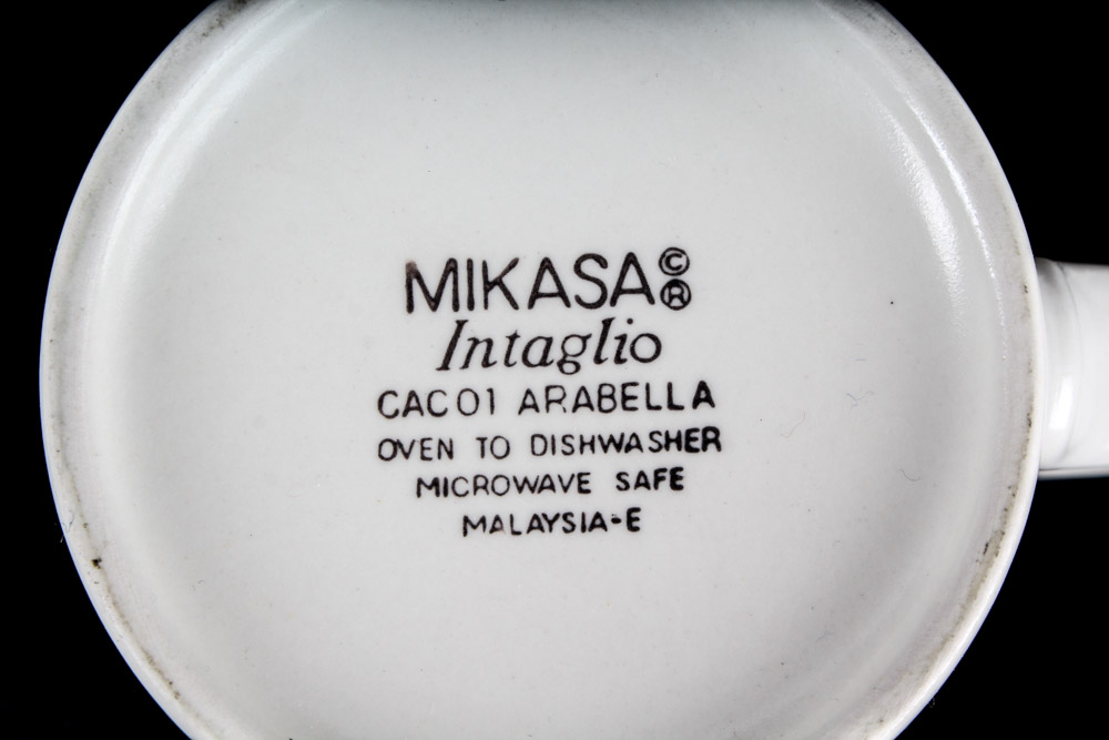 Mikasa Intaglio "Arabella" Casual Dinnerware