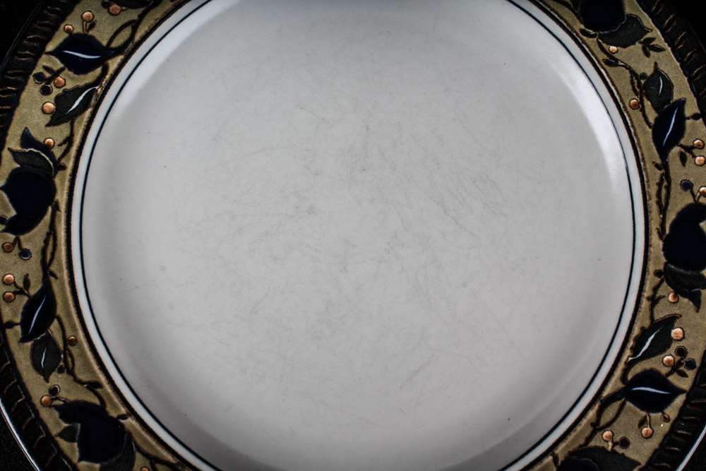 Mikasa Intaglio "Arabella" Casual Dinnerware