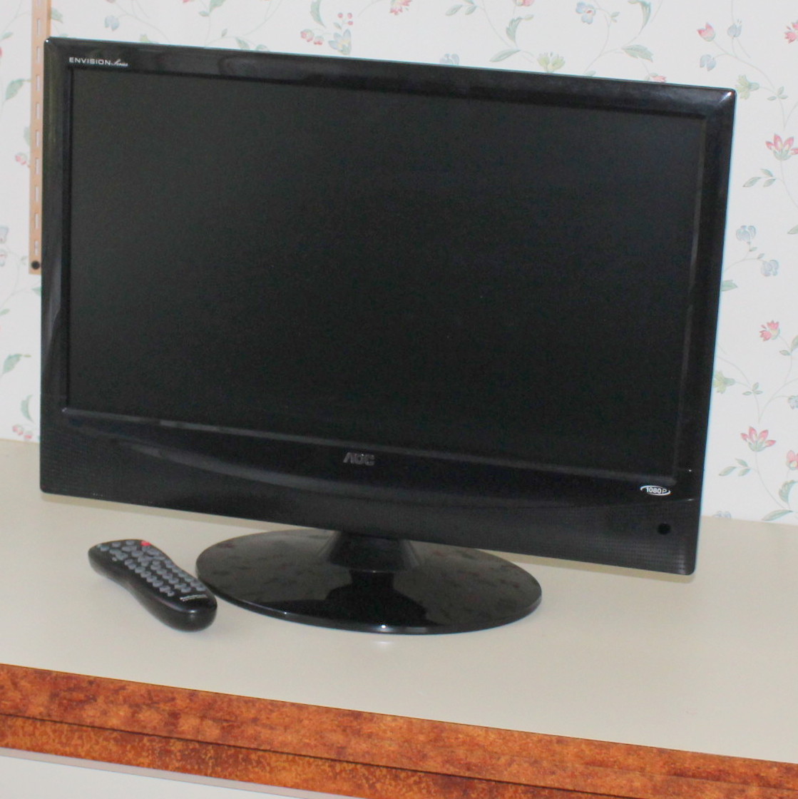 AOC 22" LCD Television