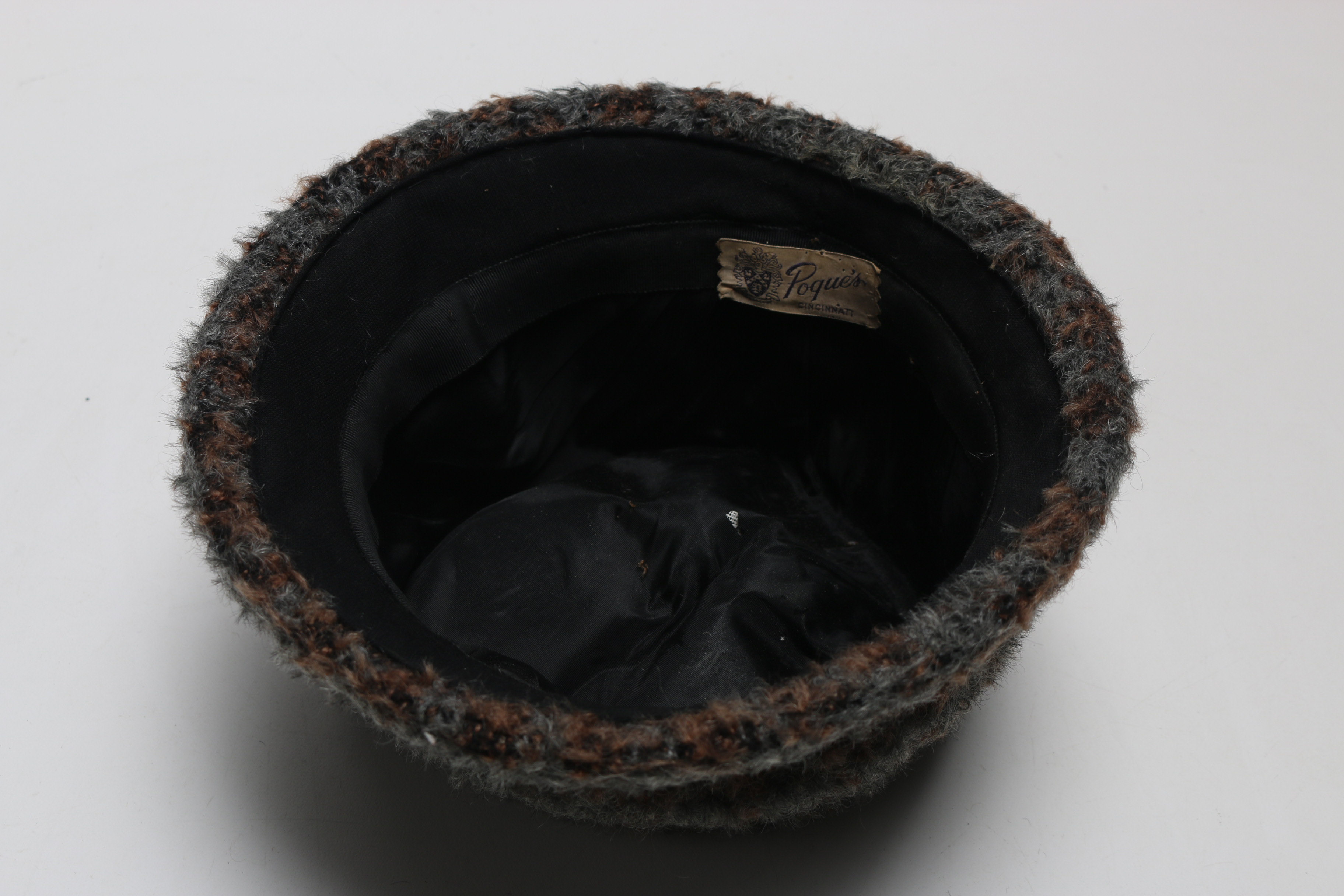 Women's Vintage Bouclé Peach Basket Style Hat