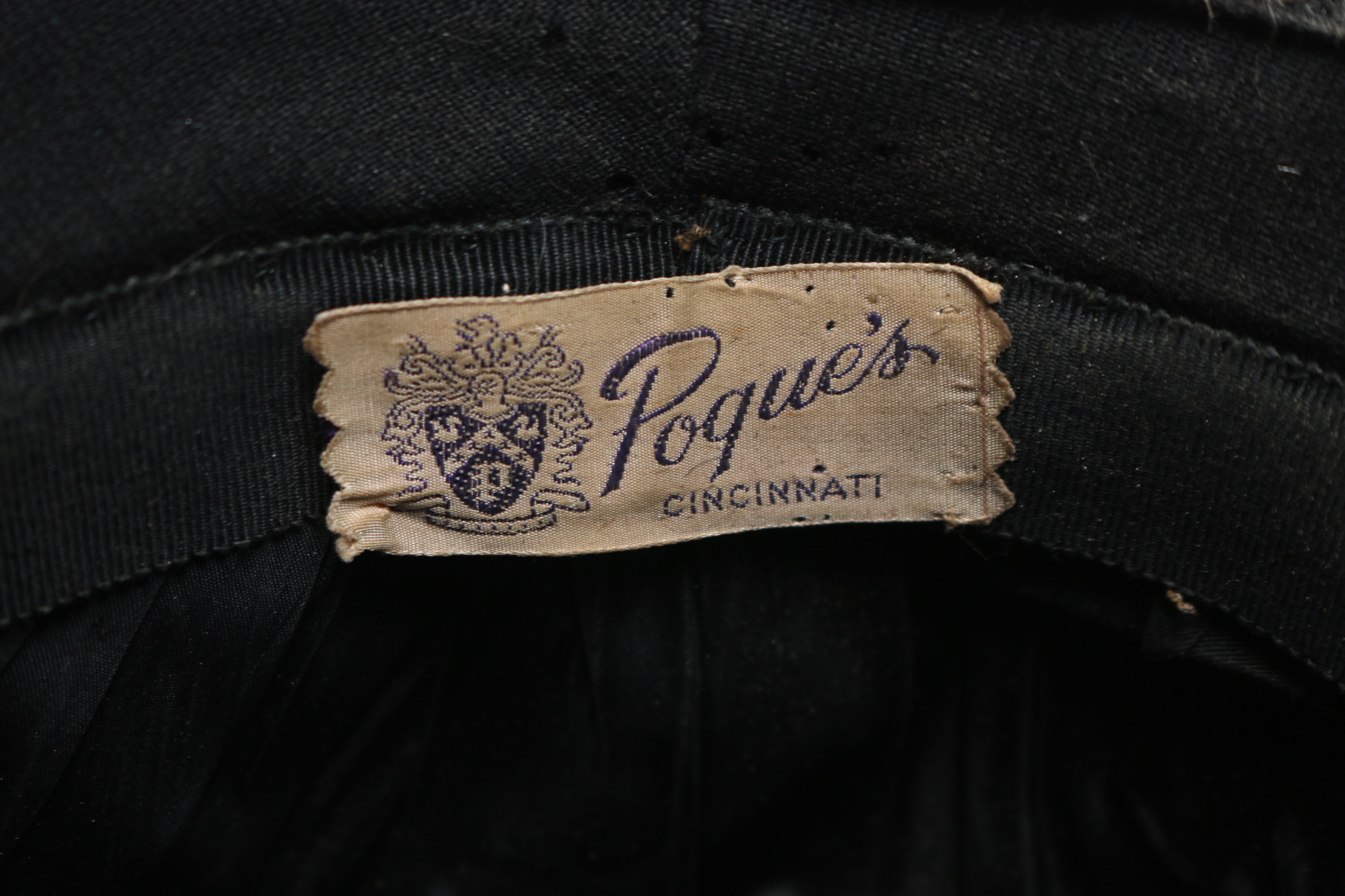 Women's Vintage Bouclé Peach Basket Style Hat