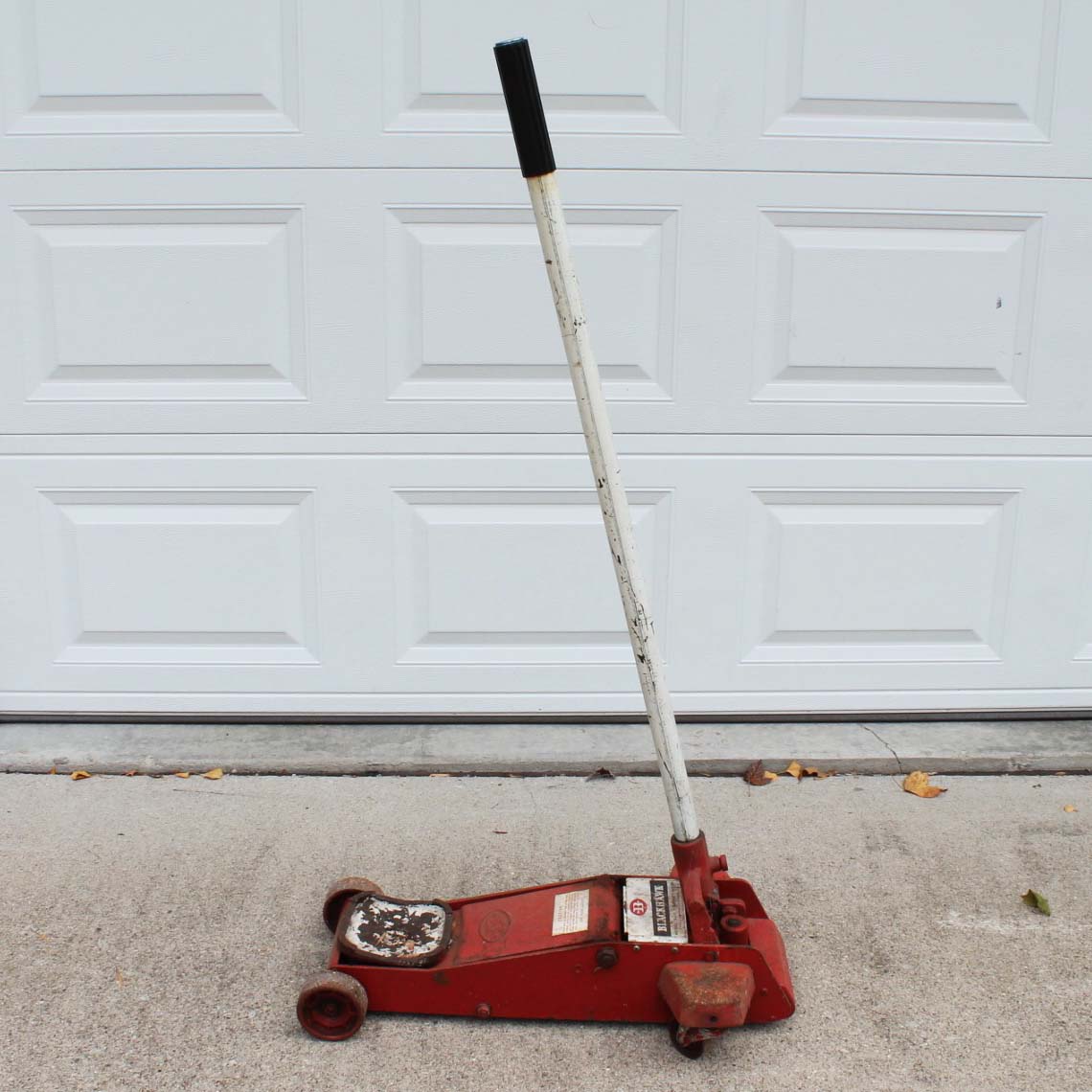 Blackhawk Hydraulic Floor Jack