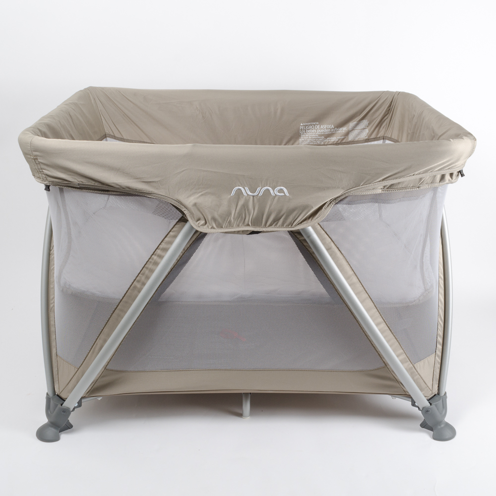 Nuna "SENA" Travel Crib