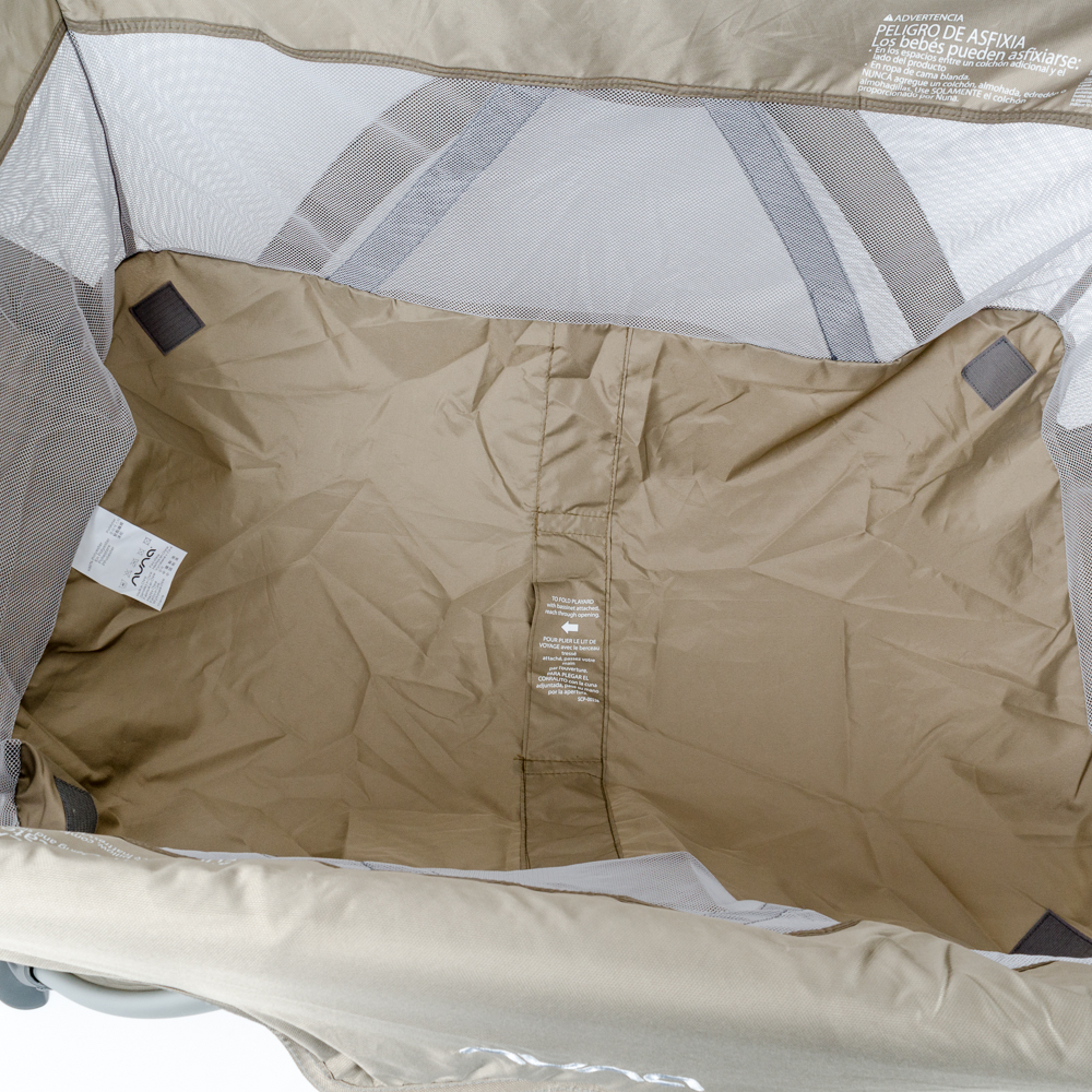 Nuna "SENA" Travel Crib
