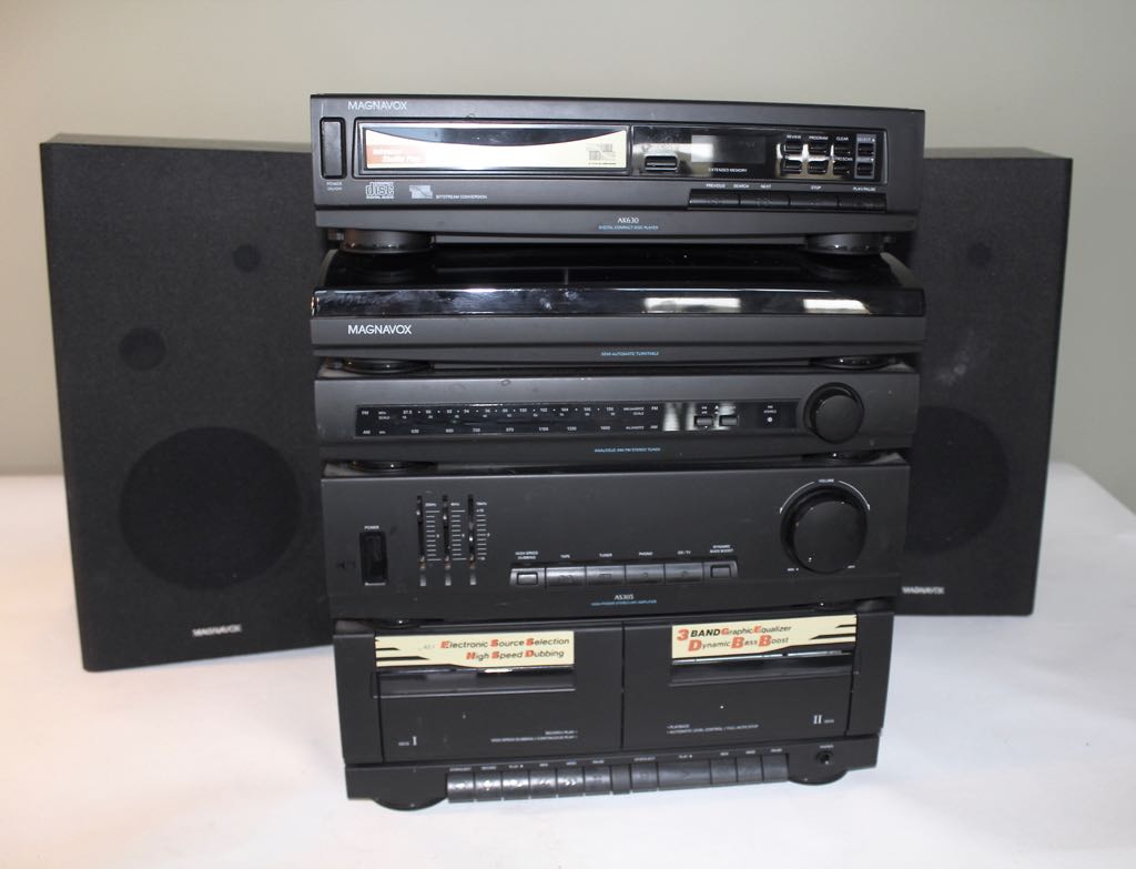 Magnavox Stereo With CD Player and Speakers