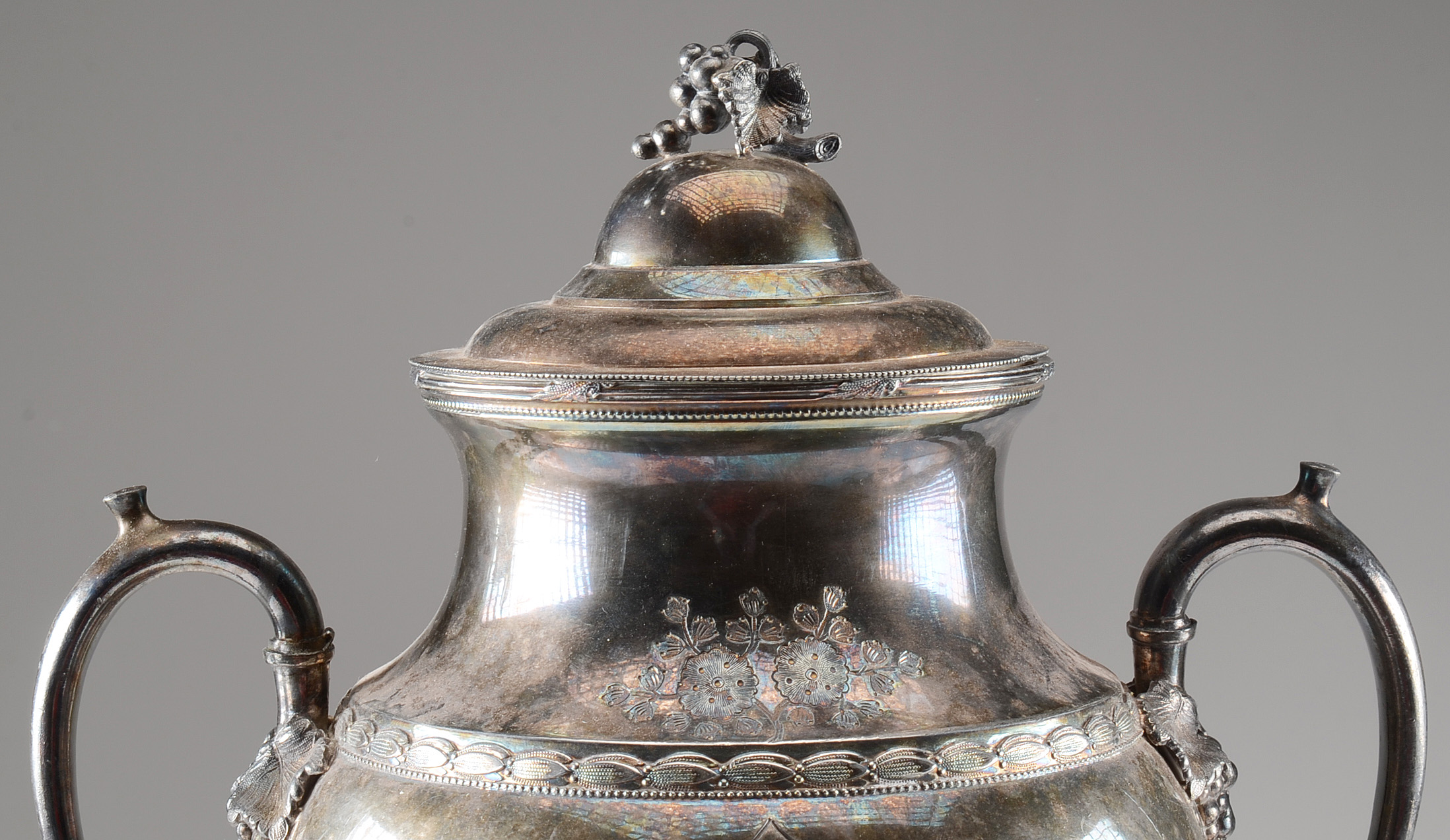 Vintage Meriden Silver Plate Coffee Urn with Sterno