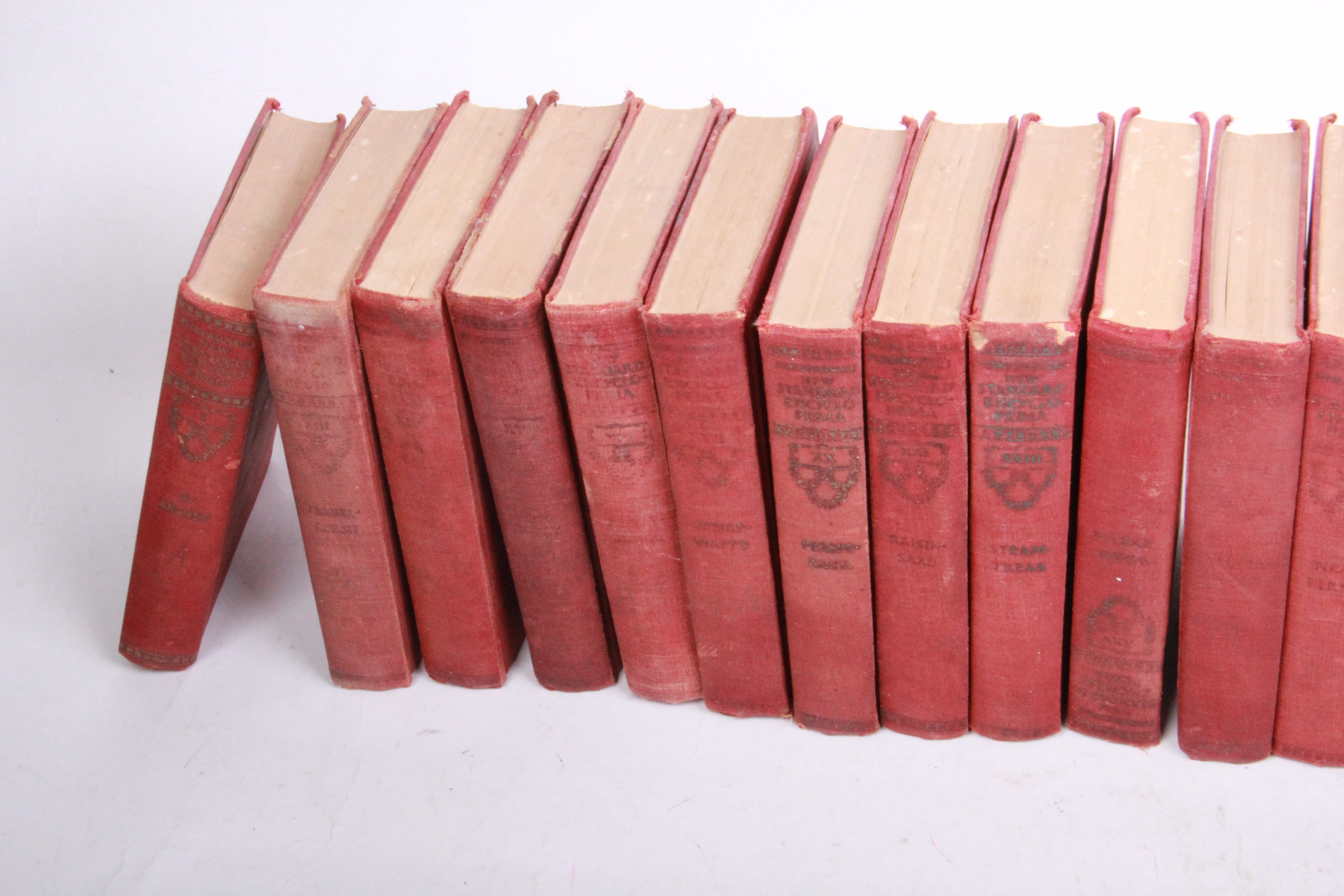 1931 Funk and Wagnalls New Standard Encyclopedia of Universal Knowledge