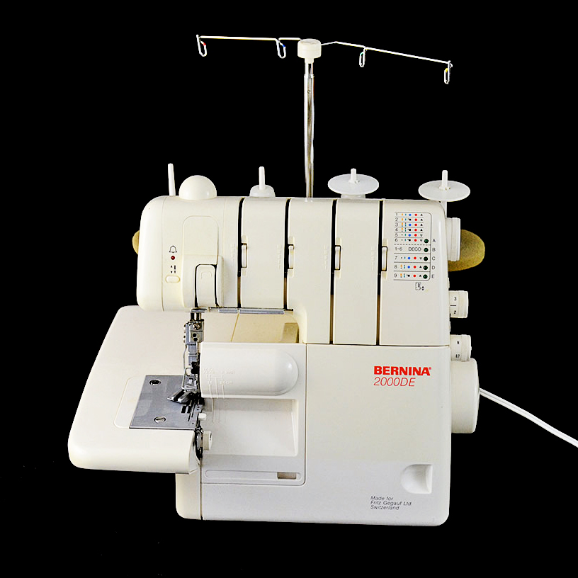 Bernina 2000DE Serger