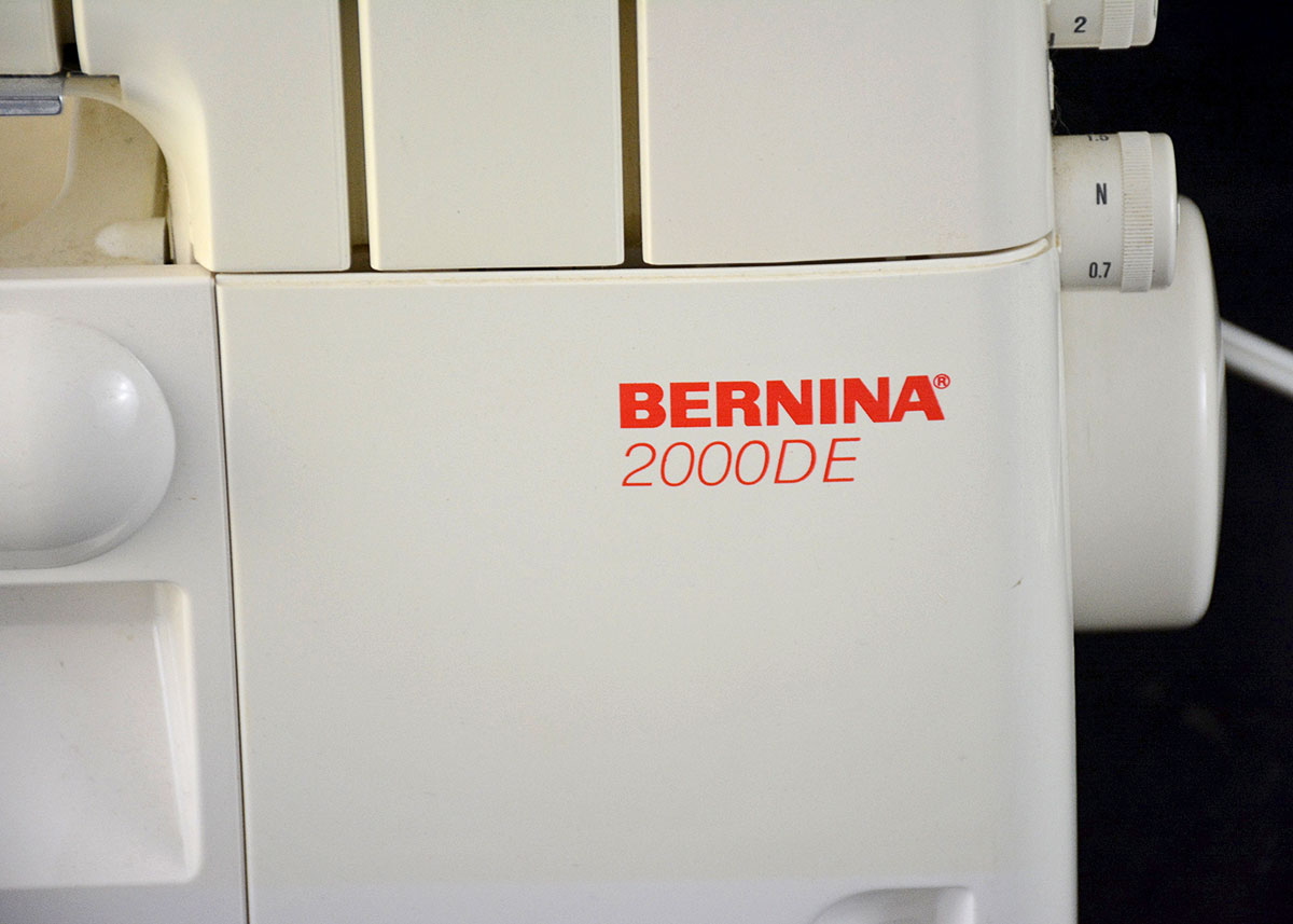 Bernina 2000DE Serger