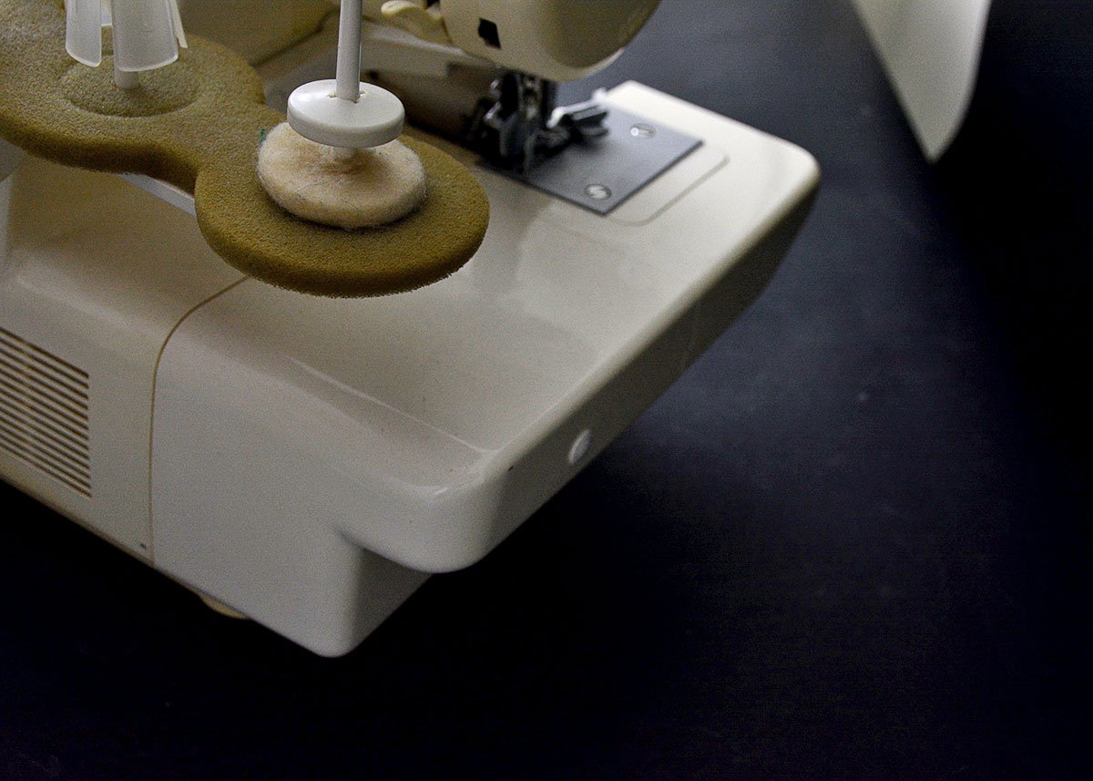 Bernina 2000DE Serger