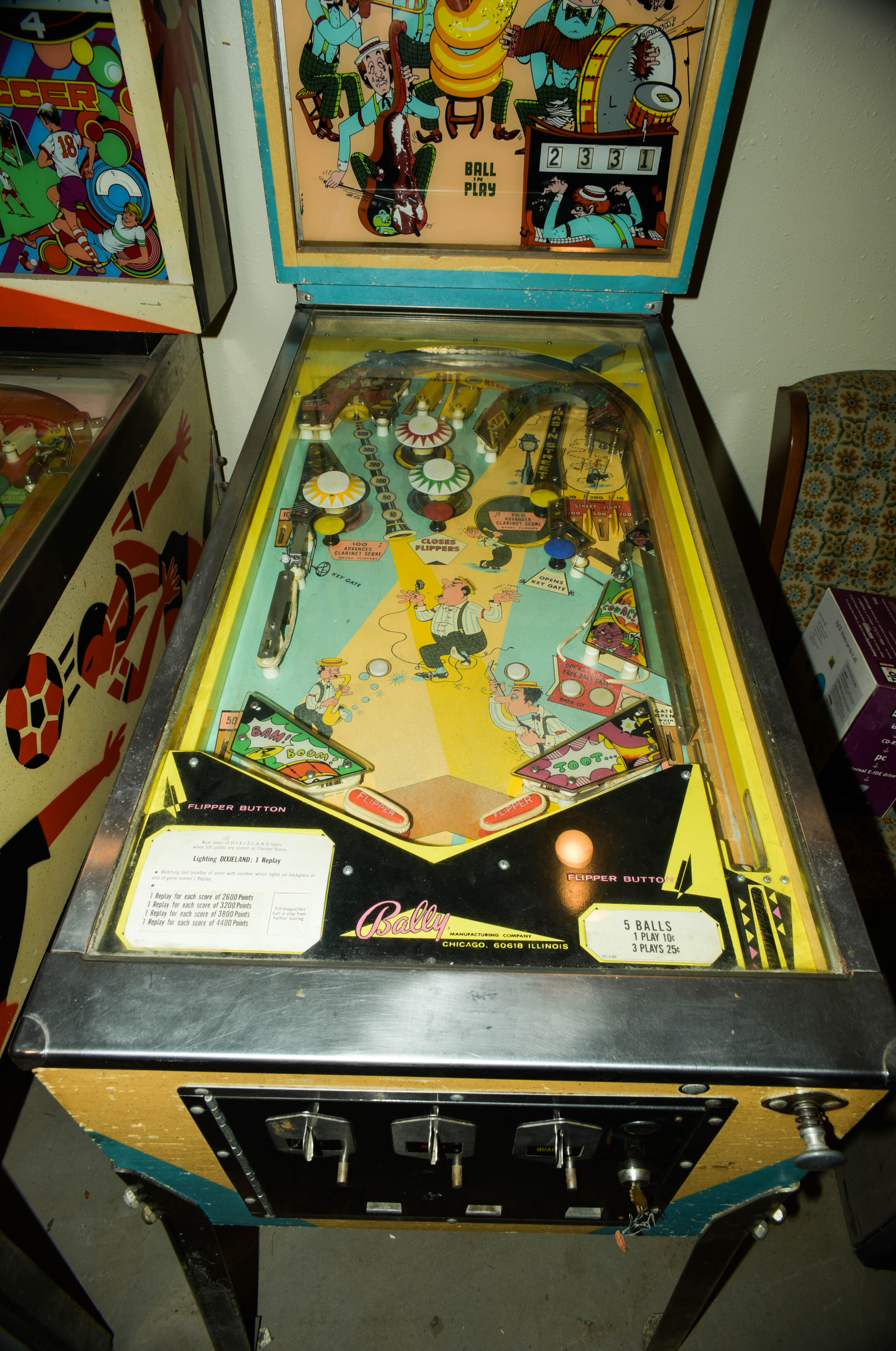 Vintage Bally "Dixieland" Pinball Machine