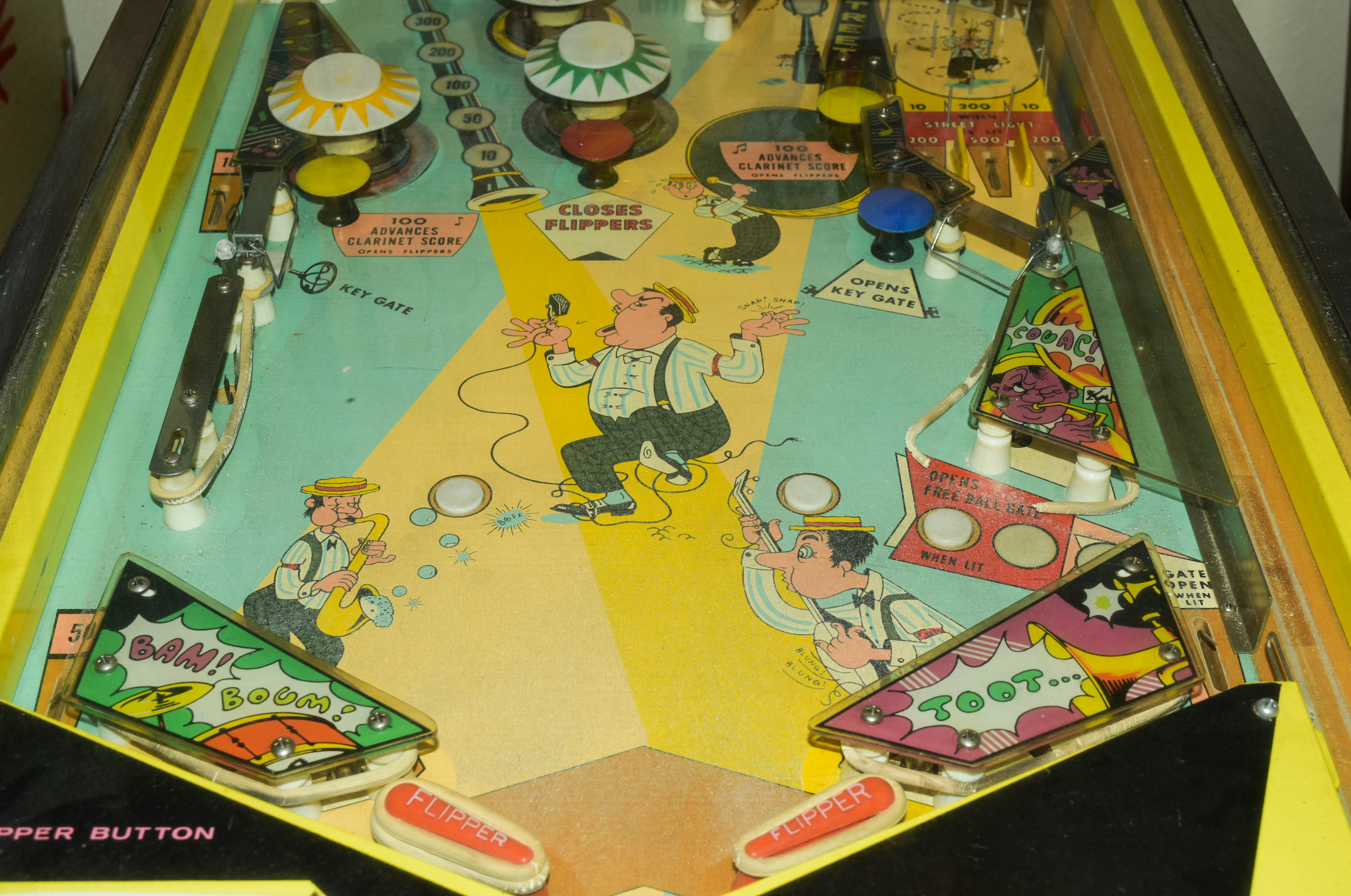 Vintage Bally "Dixieland" Pinball Machine