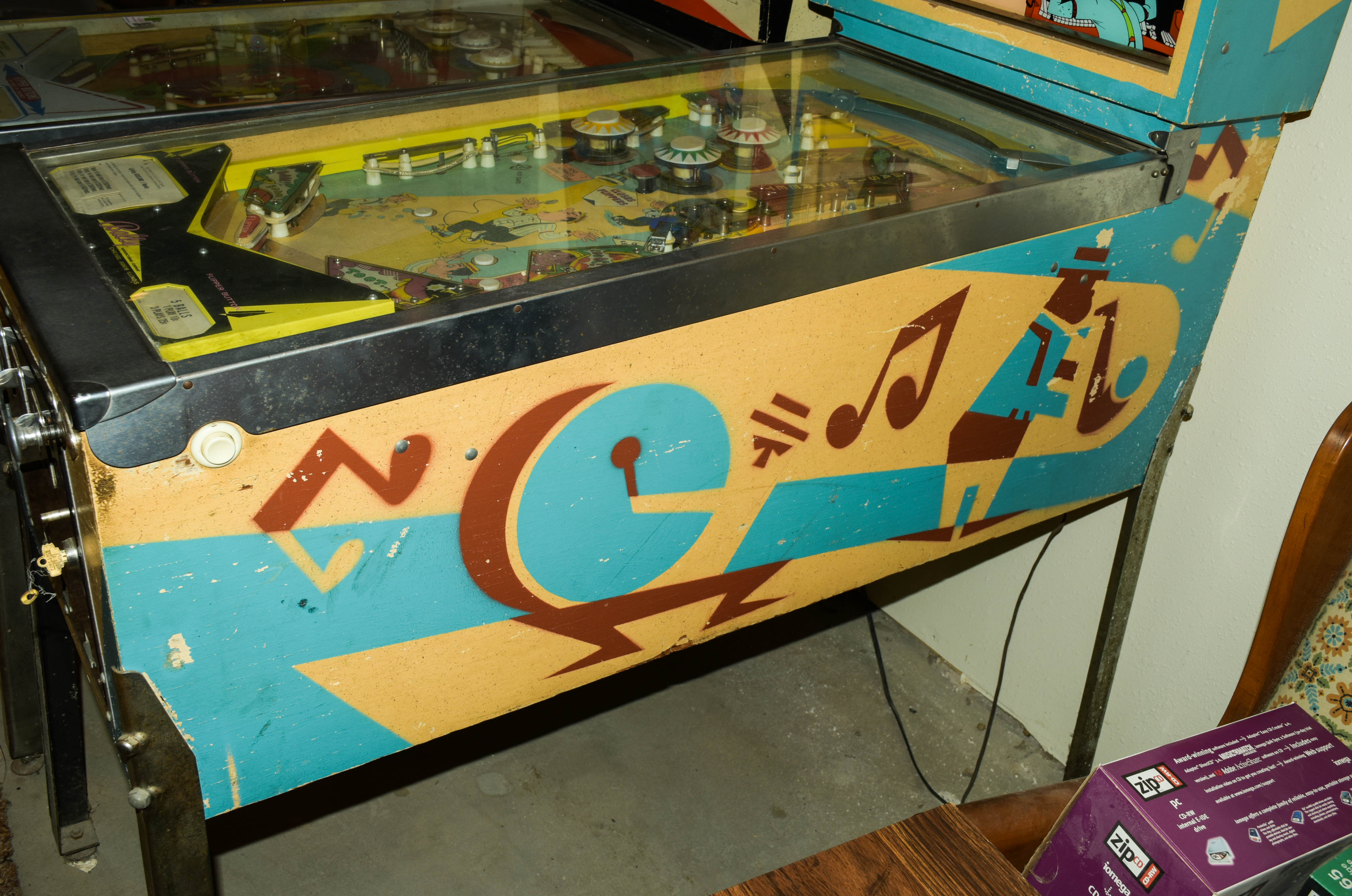 Vintage Bally "Dixieland" Pinball Machine
