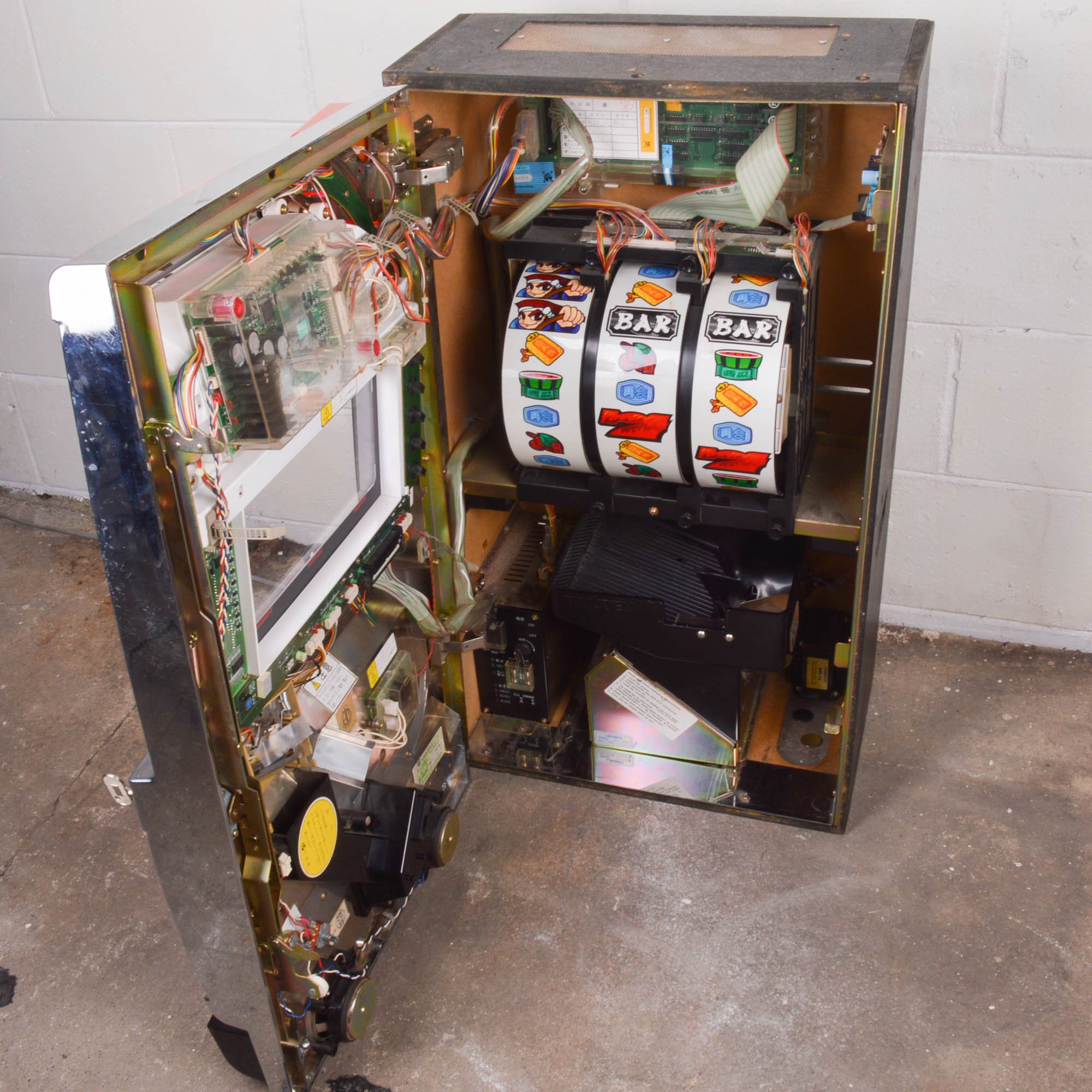 Japanese Token Slot Machine