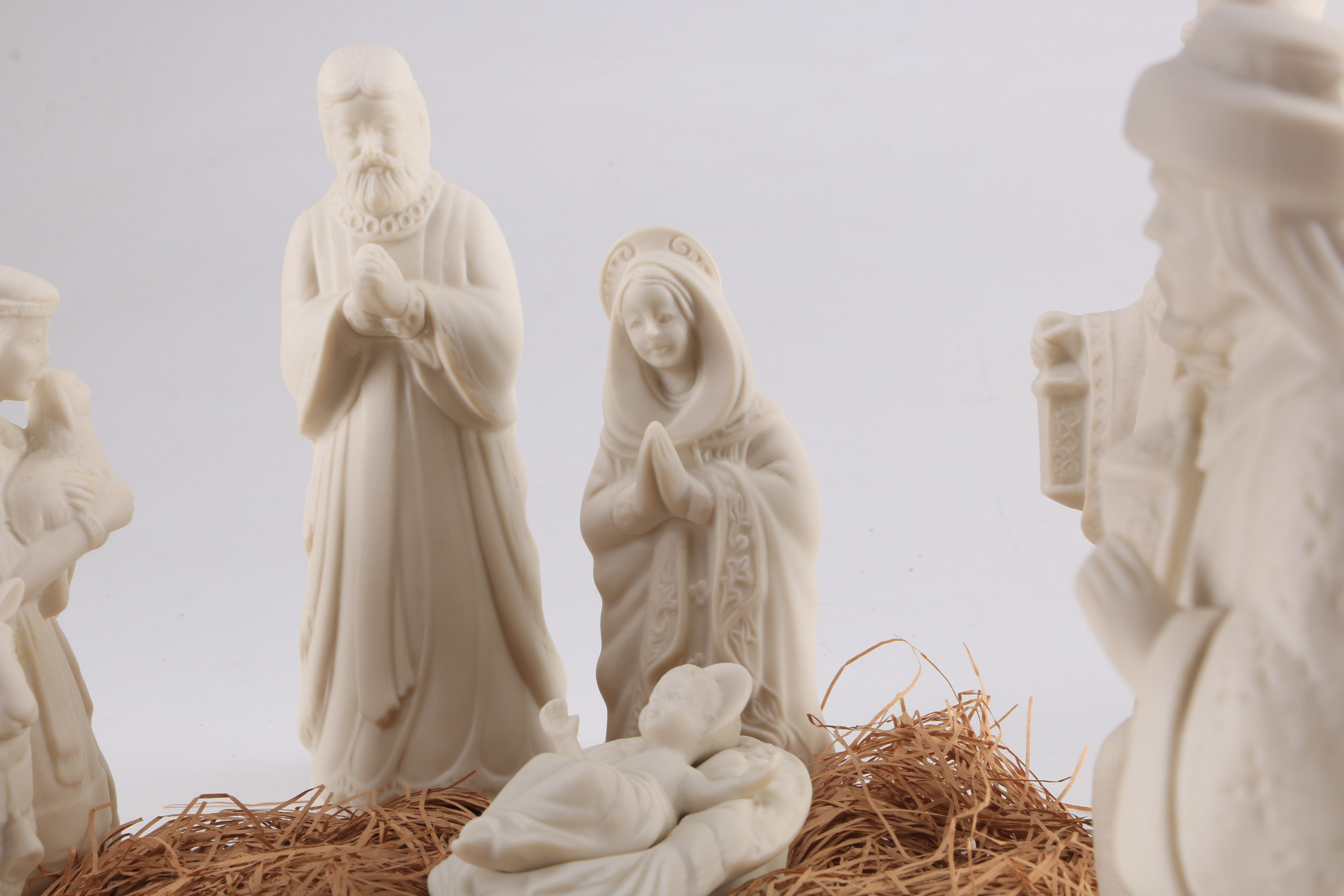 Lenox China 2000 Bisque Porcelain Commemorative Nativity Set