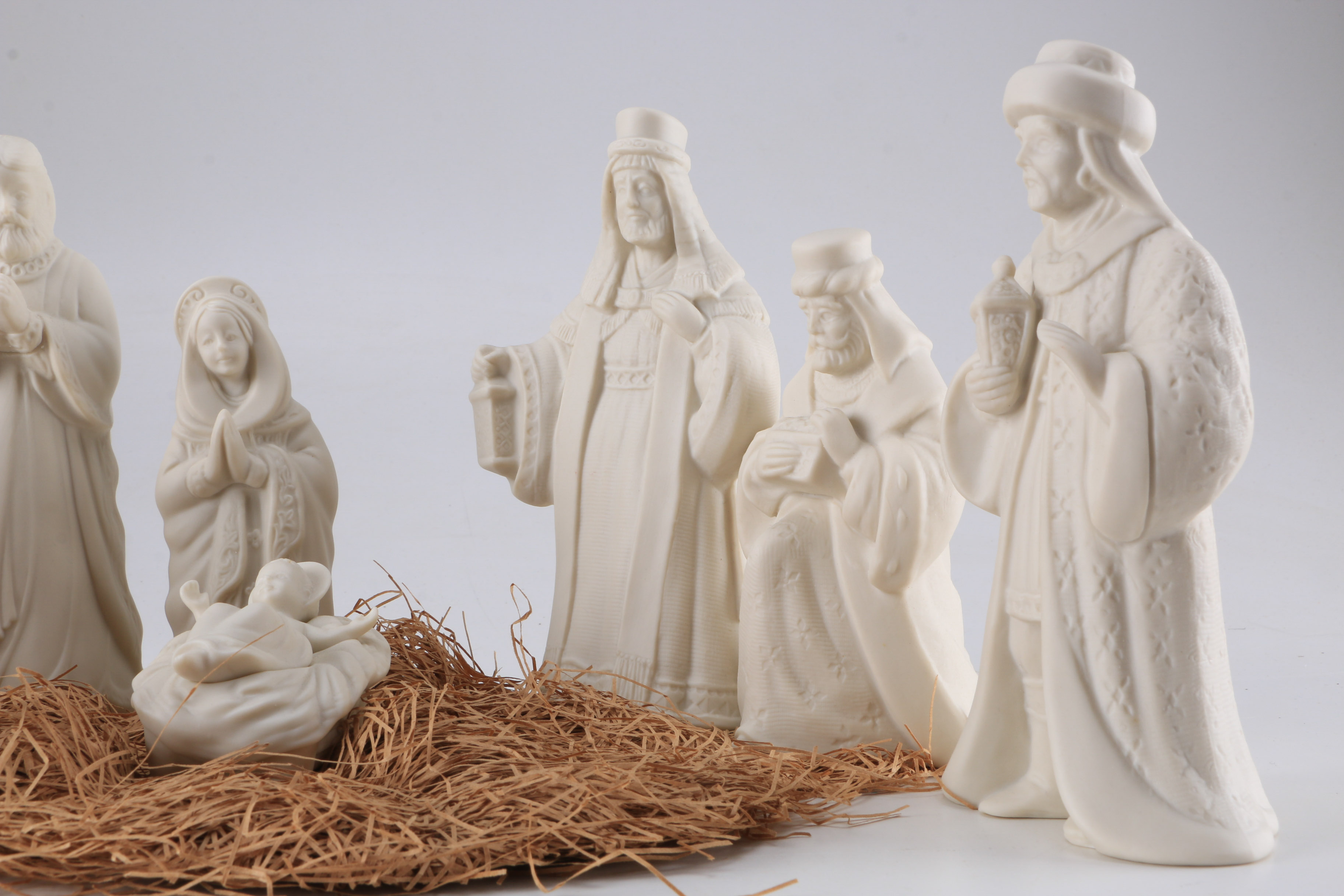 Lenox China 2000 Bisque Porcelain Commemorative Nativity Set