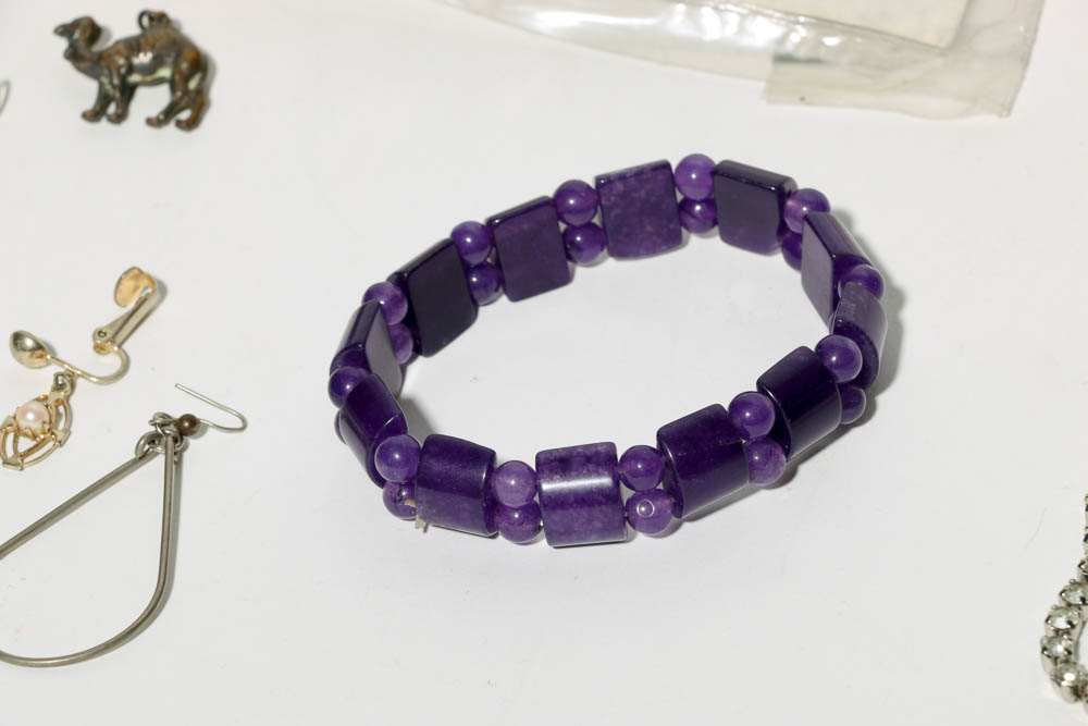 Collection of Assorted Jewelry