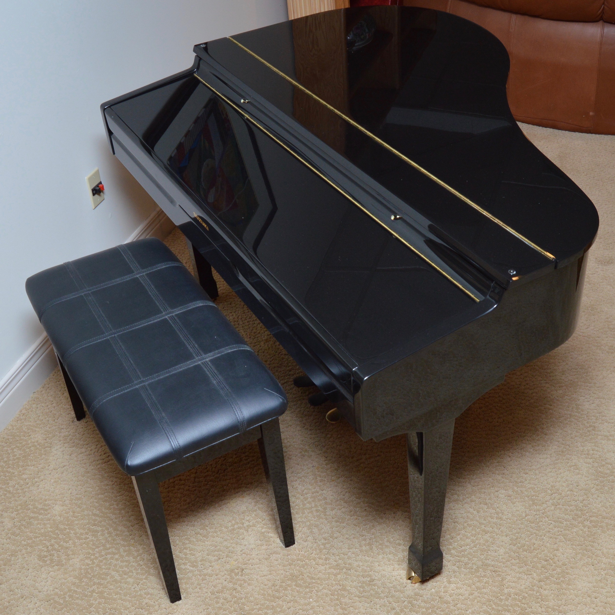Suzuki HG-425e Mini-Grande Ensemble Piano
