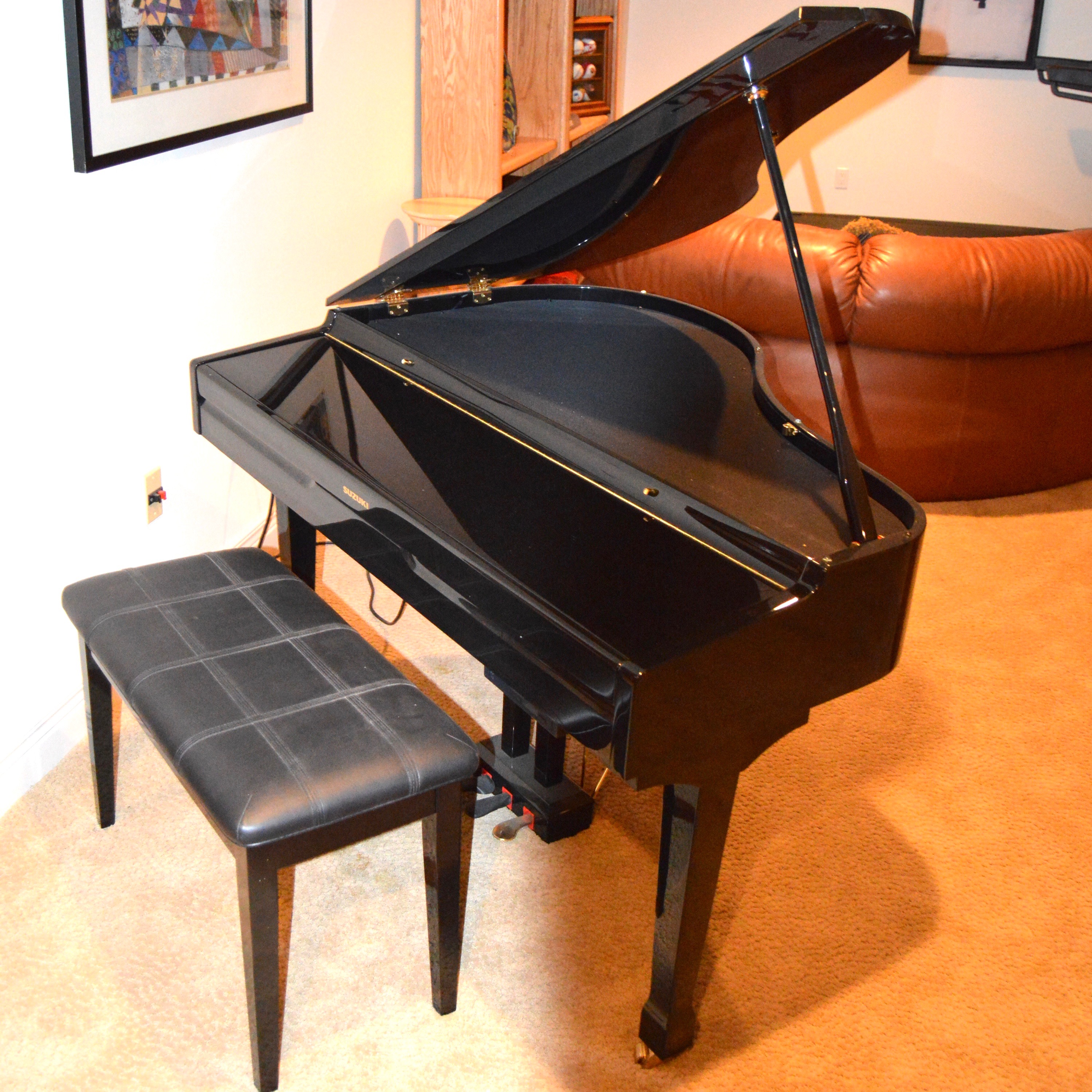 Suzuki HG-425e Mini-Grande Ensemble Piano