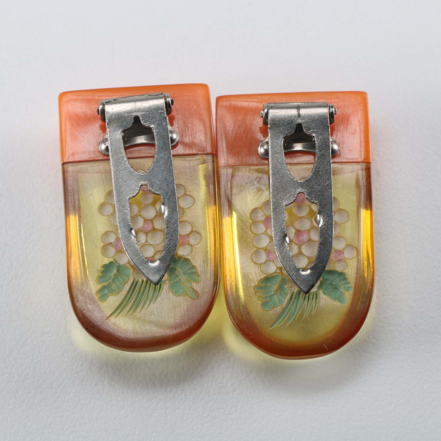 Bakelite Shoe Clips And Bracelet