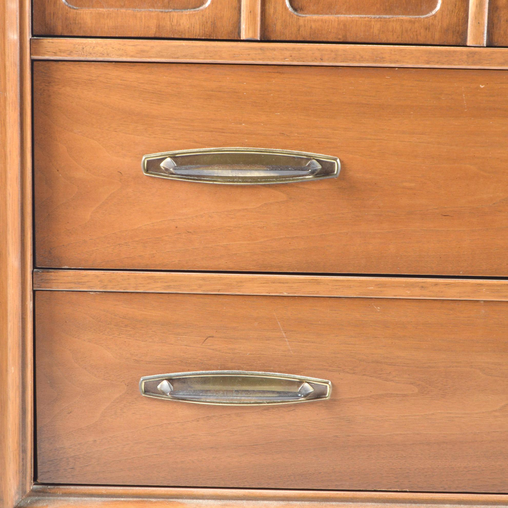 Mid Century Modern Dresser by Thomasville