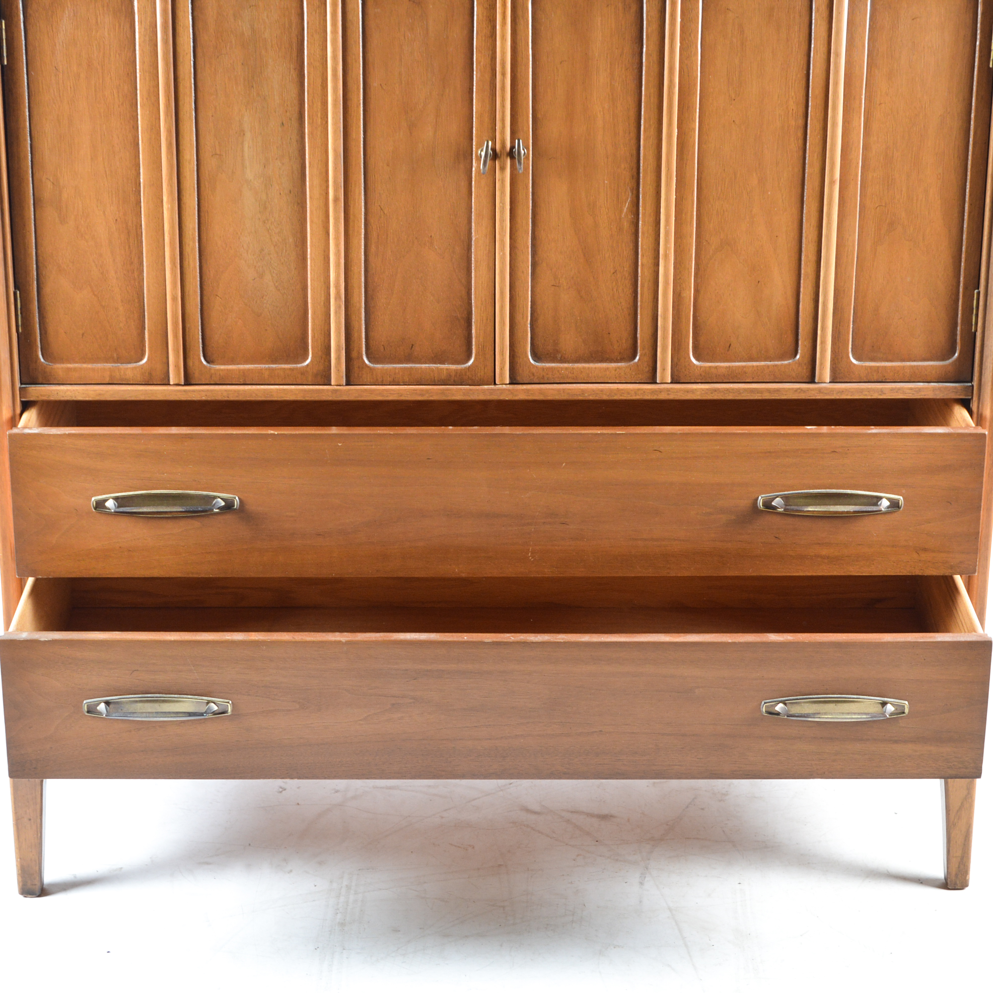 Mid Century Modern Dresser by Thomasville