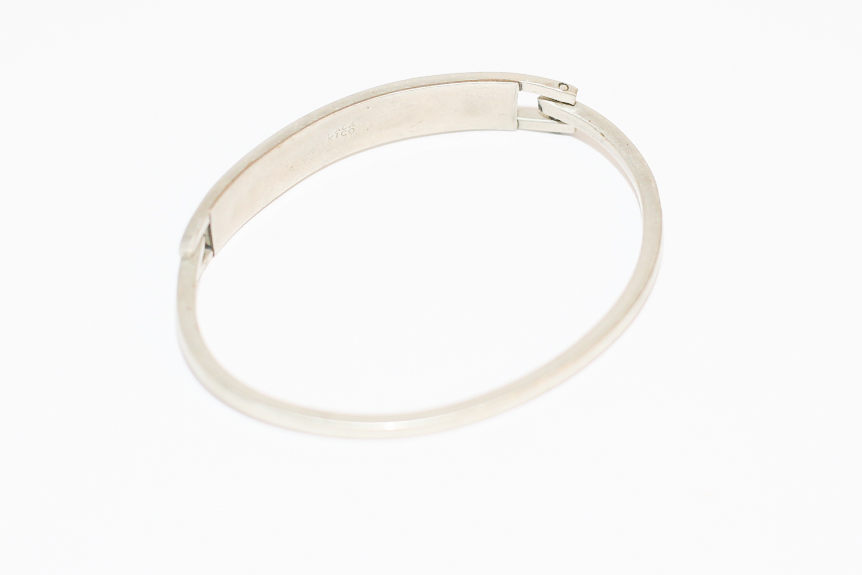 Mother of Pearl and Silver Toned Metal Bracelet