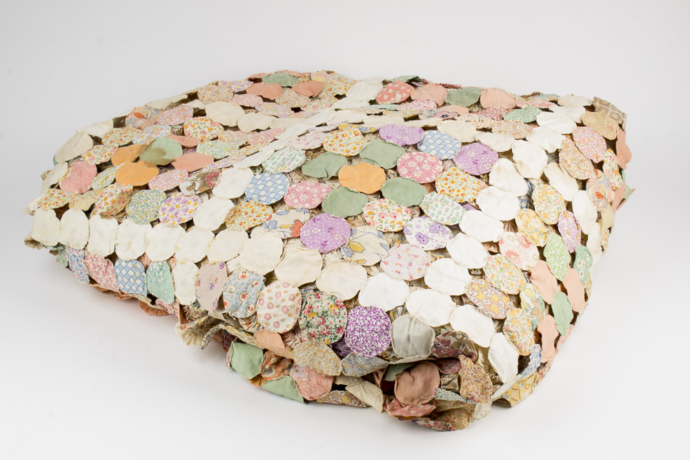 Handmade Colorful Round Pleated Circle Quilt