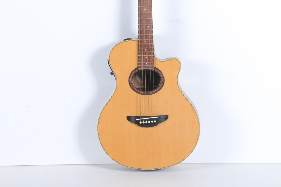 Yamaha APX-4A Acoustic/Electric Guitar